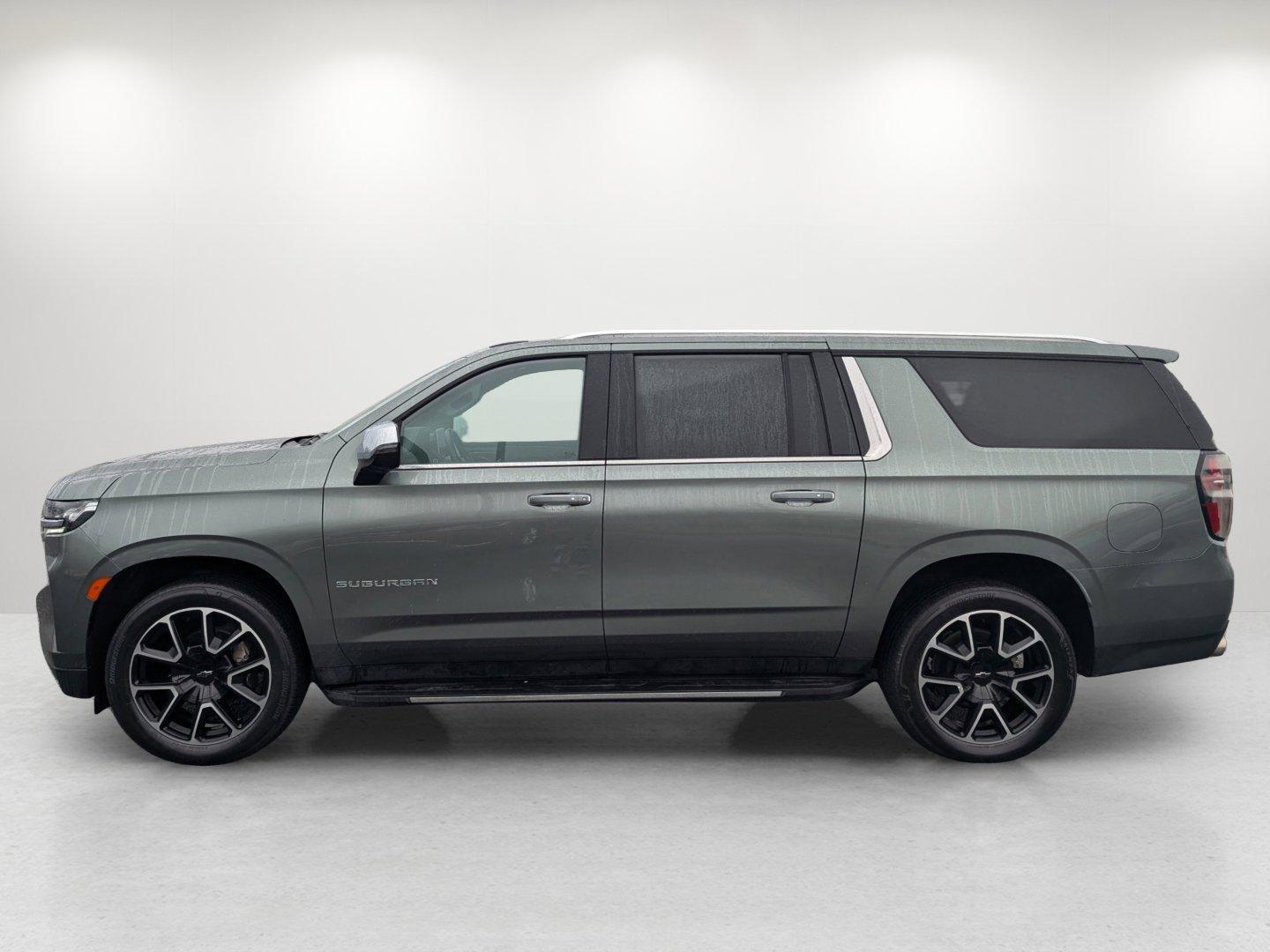 2023 /Jet Black Chevrolet Suburban Premier (1GNSCFKD0PR) with an Gas V8 5.3L/ engine, 10-Speed Automatic transmission, located at 521 Old Farm Lane Rd, Prattville, AL, 36066, (334) 325-1505, 32.482460, -86.416367 - 2023 Chevrolet Suburban Premier - Photo#7