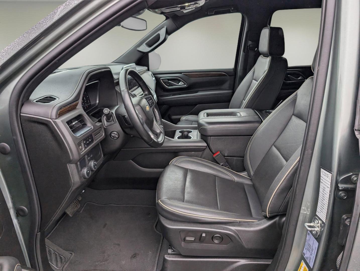 2023 /Jet Black Chevrolet Suburban Premier (1GNSCFKD0PR) with an Gas V8 5.3L/ engine, 10-Speed Automatic transmission, located at 521 Old Farm Lane Rd, Prattville, AL, 36066, (334) 325-1505, 32.482460, -86.416367 - 2023 Chevrolet Suburban Premier - Photo#9