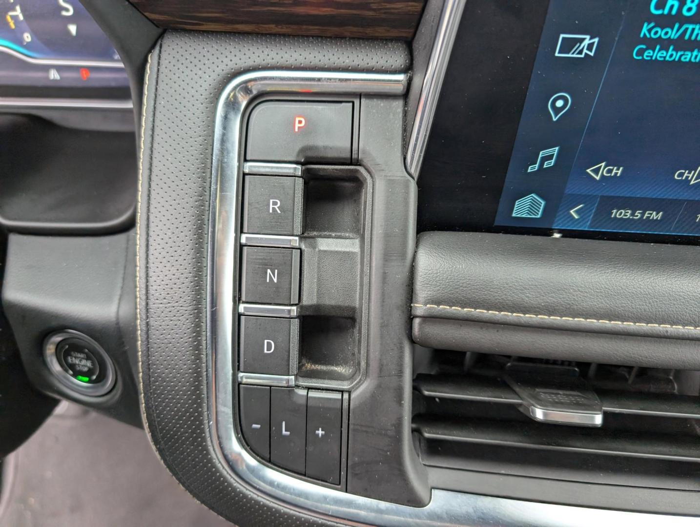 2023 /Jet Black Chevrolet Suburban Premier (1GNSCFKD0PR) with an Gas V8 5.3L/ engine, 10-Speed Automatic transmission, located at 521 Old Farm Lane Rd, Prattville, AL, 36066, (334) 325-1505, 32.482460, -86.416367 - 2023 Chevrolet Suburban Premier - Photo#15