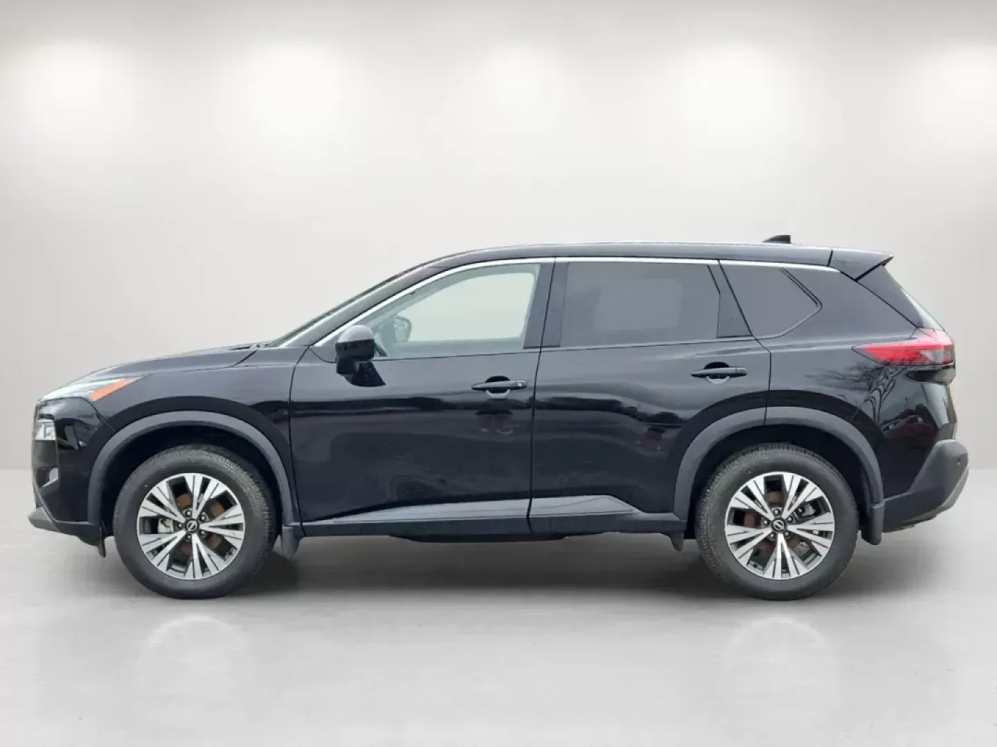 2023 /Charcoal Nissan Rogue SV (JN8BT3BB5PW) with an Intercooled Turbo Regular Unleaded I-3 1.5 L/91 engine, 1-Speed CVT w/OD transmission, located at 804 22nd Ave, Phenix City, AL, 36870, (334) 297-1860, 32.484749, -85.024475 - **Embrace Adventure with the 2023 Nissan Rogue SV AWD at Gils Auto - Phenix City #2!**<br /> <br /> Are you ready to elevate your driving experience? The 2023 Nissan Rogue SV AWD is the perfect companion for those who crave adventure while offering the reliability needed for daily commutes and famil - Photo#8