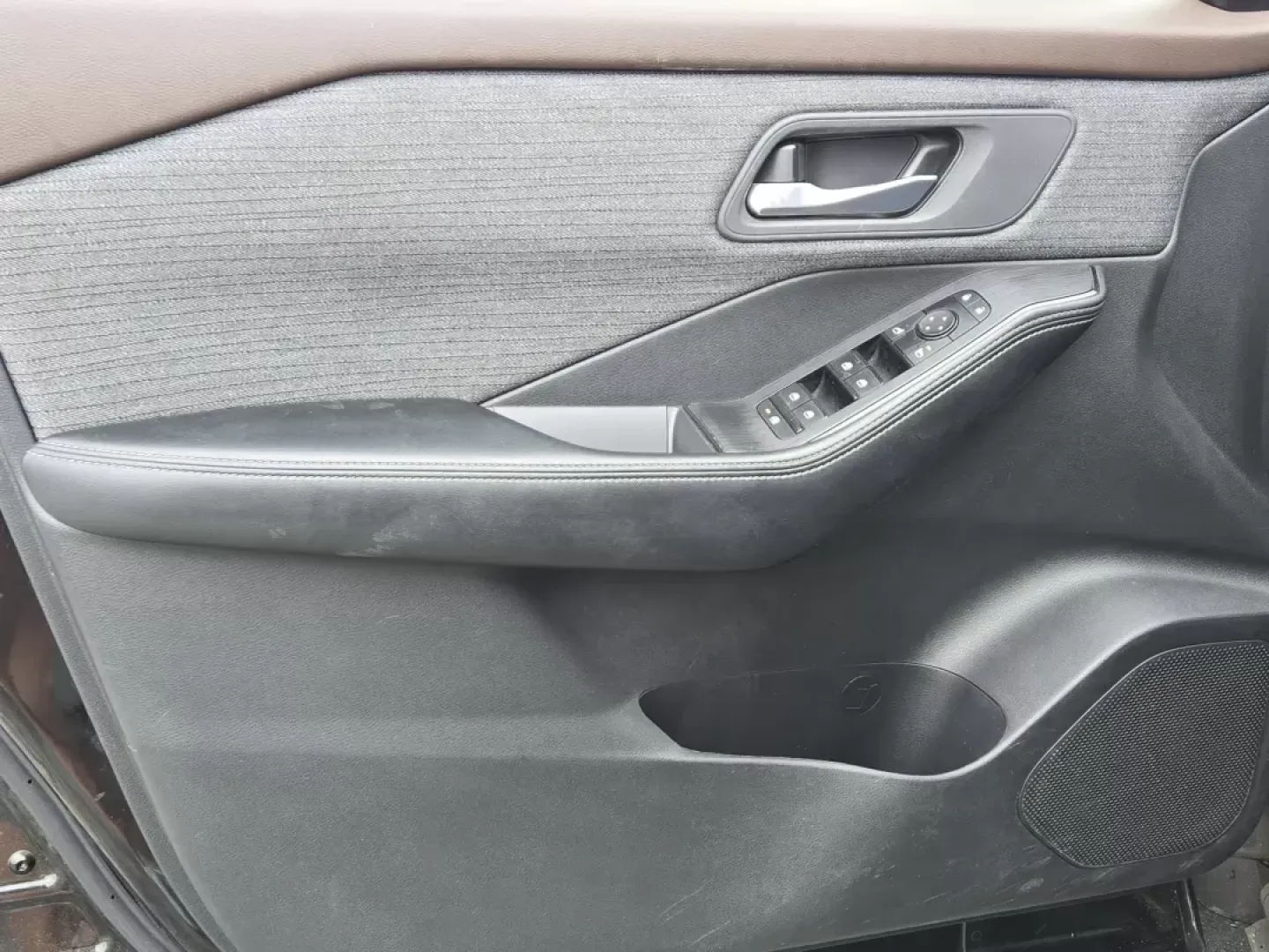 2023 /Charcoal Nissan Rogue SV (JN8BT3BB5PW) with an Intercooled Turbo Regular Unleaded I-3 1.5 L/91 engine, 1-Speed CVT w/OD transmission, located at 804 22nd Ave, Phenix City, AL, 36870, (334) 297-1860, 32.484749, -85.024475 - **Embrace Adventure with the 2023 Nissan Rogue SV AWD at Gils Auto - Phenix City #2!**<br /> <br /> Are you ready to elevate your driving experience? The 2023 Nissan Rogue SV AWD is the perfect companion for those who crave adventure while offering the reliability needed for daily commutes and famil - Photo#9