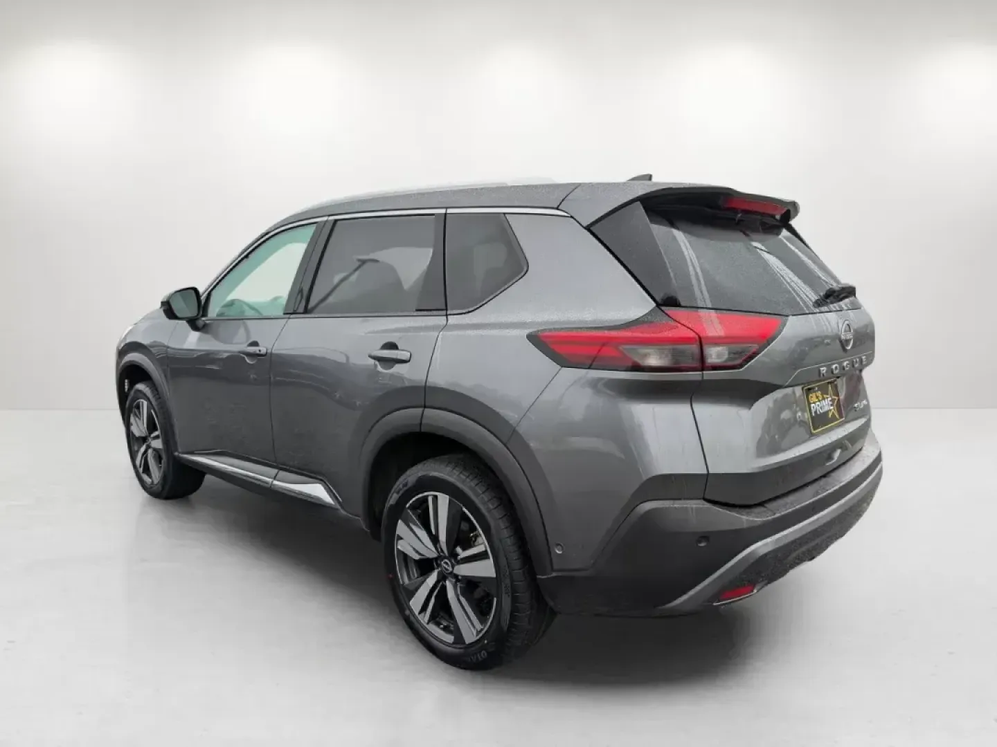 2023 /Charcoal Nissan Rogue SL (5N1BT3CB5PC) with an Intercooled Turbo Regular Unleaded I-3 1.5 L/91 engine, 1-Speed CVT w/OD transmission, located at 7000 Northlake Connector, Columbus, GA, 31904, (706) 987-8085, 32.524975, -84.978134 - 2023 Nissan Rogue SL - Photo#6
