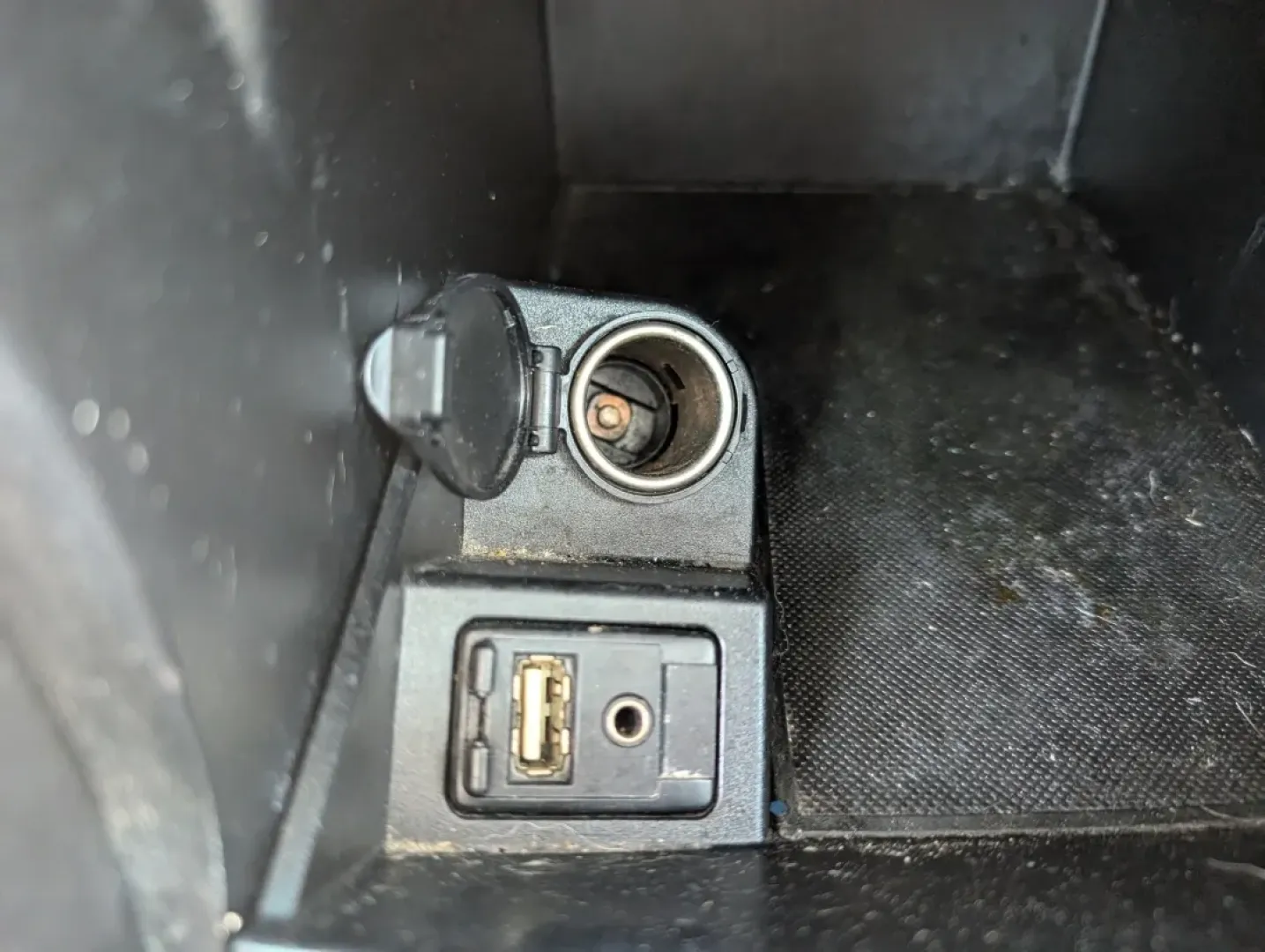 2017 Toyota Camry LE (4T1BF1FK9HU) with an Other engine, located at 3959 U.S. 80 W, Phenix City, AL, 36870, (334) 297-4885, 32.469296, -85.135185 - **Discover Your Next Adventure with the 2017 Toyota Camry LE - Available Now at Gils Auto!**<br /> <br /> Are you a commuter seeking a reliable vehicle for your daily drives, or a growing family in need of a spacious sedan that combines comfort with safety? Look no further! The 2017 Toyota Camry LE - Photo#12