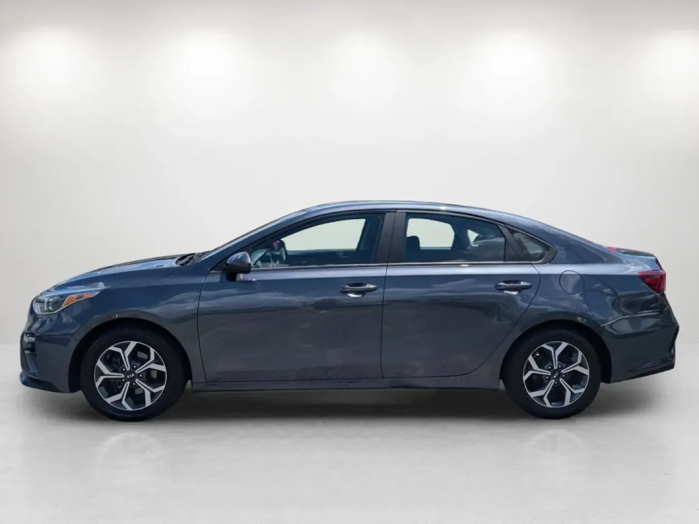 2020 /Black Kia Forte LXS (3KPF24AD6LE) with an Other engine, located at 7000 Northlake Connector, Columbus, GA, 31904, (706) 987-8085, 32.524975, -84.978134 - **Discover Your Next Adventure with the 2020 Kia Forte at Gils Auto - Columbus #2!**<br /> <br /> Are you looking for a reliable sedan that fits seamlessly into your daily routine and weekend getaways? Look no further than this 2020 Kia Forte LXS, an ideal choice for budget-conscious buyers and grow - Photo#8