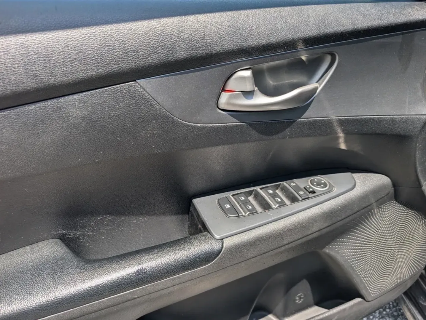 2020 /Black Kia Forte LXS (3KPF24AD6LE) with an Other engine, located at 7000 Northlake Connector, Columbus, GA, 31904, (706) 987-8085, 32.524975, -84.978134 - **Discover Your Next Adventure with the 2020 Kia Forte at Gils Auto - Columbus #2!**<br /> <br /> Are you looking for a reliable sedan that fits seamlessly into your daily routine and weekend getaways? Look no further than this 2020 Kia Forte LXS, an ideal choice for budget-conscious buyers and grow - Photo#9