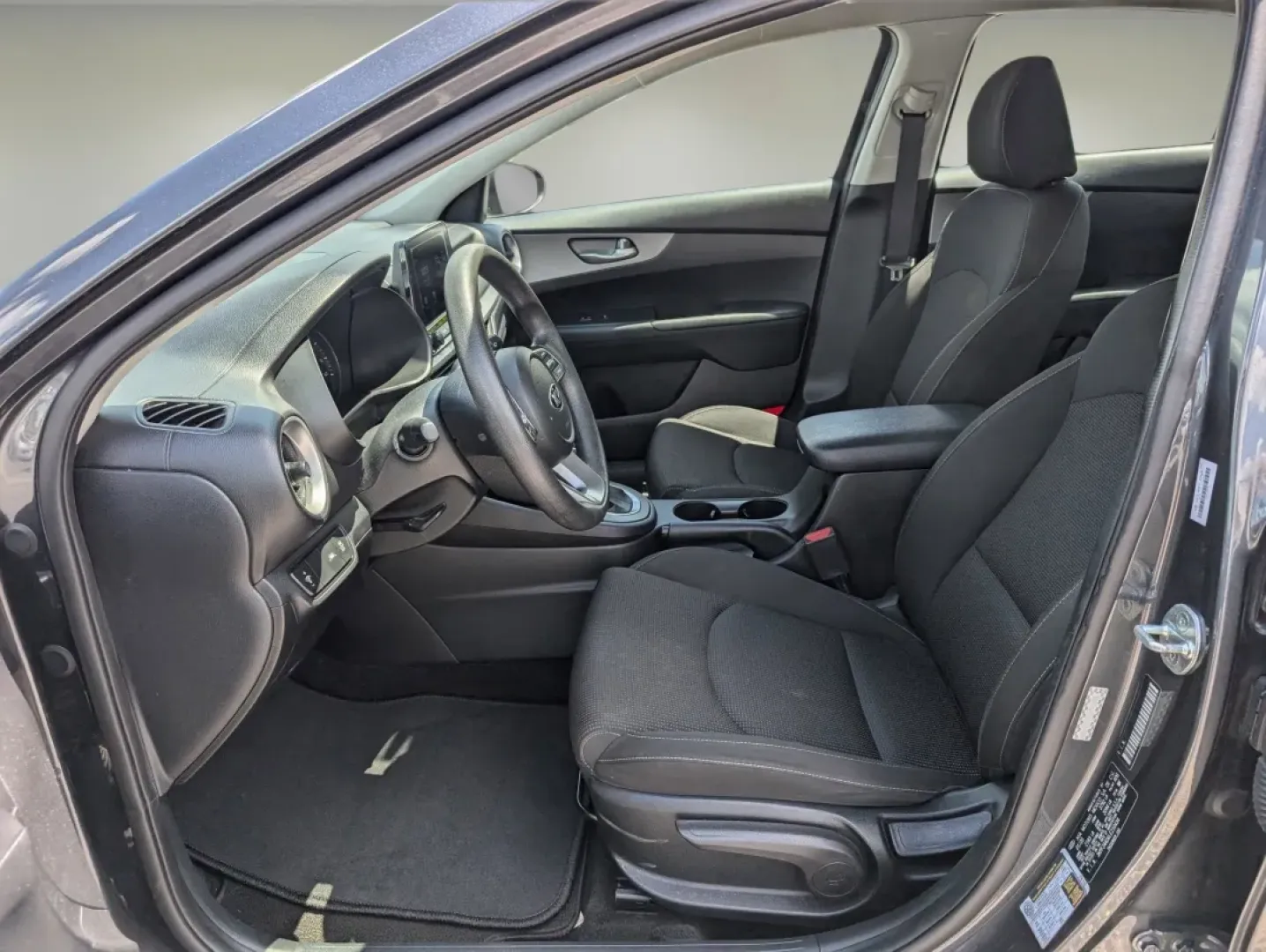 2020 /Black Kia Forte LXS (3KPF24AD6LE) with an Other engine, located at 7000 Northlake Connector, Columbus, GA, 31904, (706) 987-8085, 32.524975, -84.978134 - **Discover Your Next Adventure with the 2020 Kia Forte at Gils Auto - Columbus #2!**<br /> <br /> Are you looking for a reliable sedan that fits seamlessly into your daily routine and weekend getaways? Look no further than this 2020 Kia Forte LXS, an ideal choice for budget-conscious buyers and grow - Photo#10