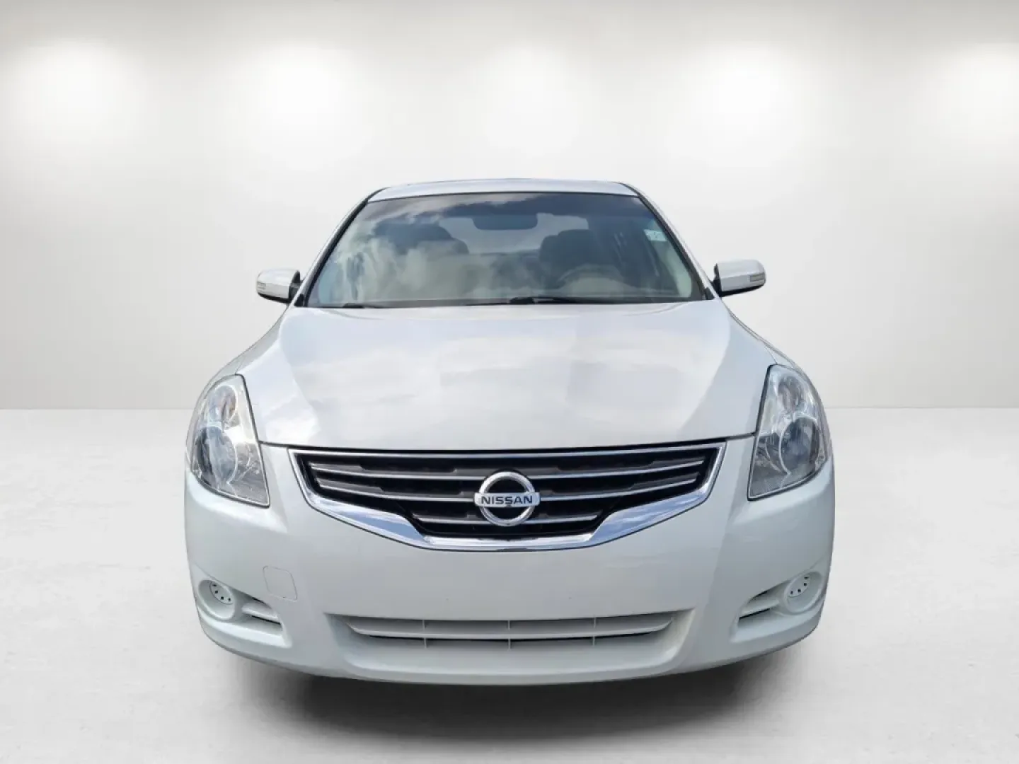 2012 /Blonde Nissan Altima 2.5 SL (1N4AL2APXCC) with an Other engine, located at 804 22nd Ave, Phenix City, AL, 36870, (334) 297-1860, 32.484749, -85.024475 - **Discover Comfort and Style with the 2012 Nissan Altima at Gils Auto!**<br /> <br /> Looking for a reliable vehicle that perfectly balances comfort, style, and practicality? The 2012 Nissan Altima is ideal for long commutes and weekend getaways alike! This sleek sedan combines a smooth ride with im - Photo#1