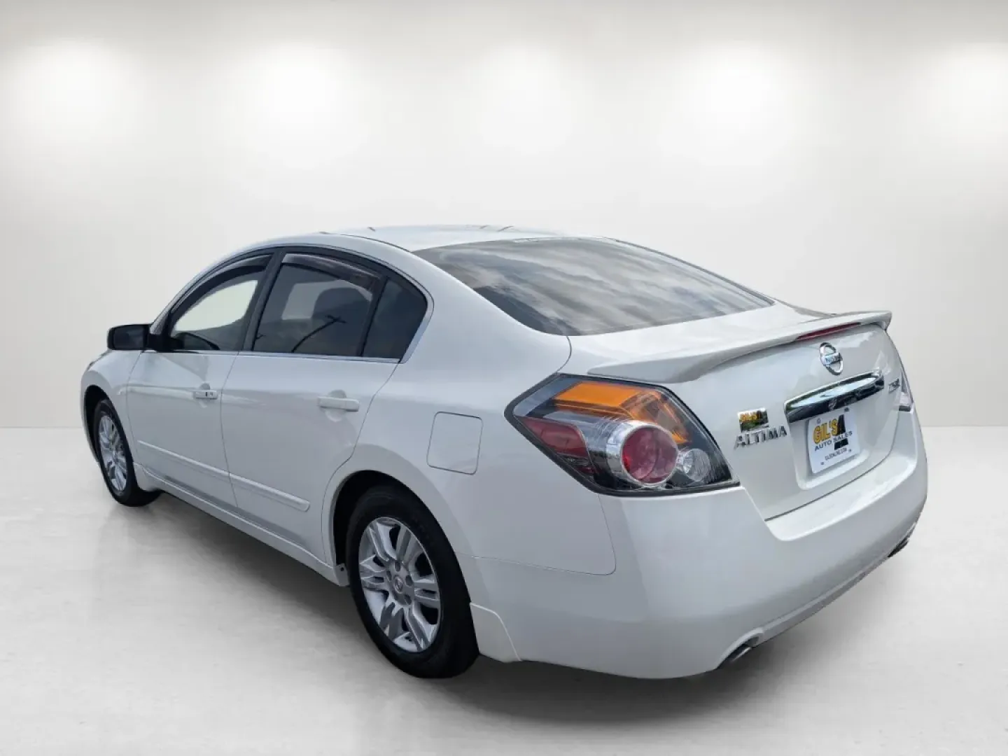 2012 /Blonde Nissan Altima 2.5 SL (1N4AL2APXCC) with an Other engine, located at 804 22nd Ave, Phenix City, AL, 36870, (334) 297-1860, 32.484749, -85.024475 - **Discover Comfort and Style with the 2012 Nissan Altima at Gils Auto!**<br /> <br /> Looking for a reliable vehicle that perfectly balances comfort, style, and practicality? The 2012 Nissan Altima is ideal for long commutes and weekend getaways alike! This sleek sedan combines a smooth ride with im - Photo#6