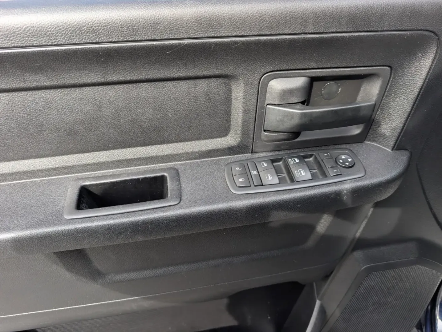 2016 /Diesel Gray/Black Ram 1500 Express (3C6RR6KT1GG) with an Other engine, located at 804 22nd Ave, Phenix City, AL, 36870, (334) 297-1860, 32.484749, -85.024475 - **Get Ready for Adventure with This 2016 Ram 1500 Express!**<br /> <br /> Are you looking to elevate your lifestyle with a reliable truck that can handle both work and play? Whether you're a weekend warrior seeking adventure or a growing family in need of extra space, the 2016 Ram 1500 Express is th - Photo#8