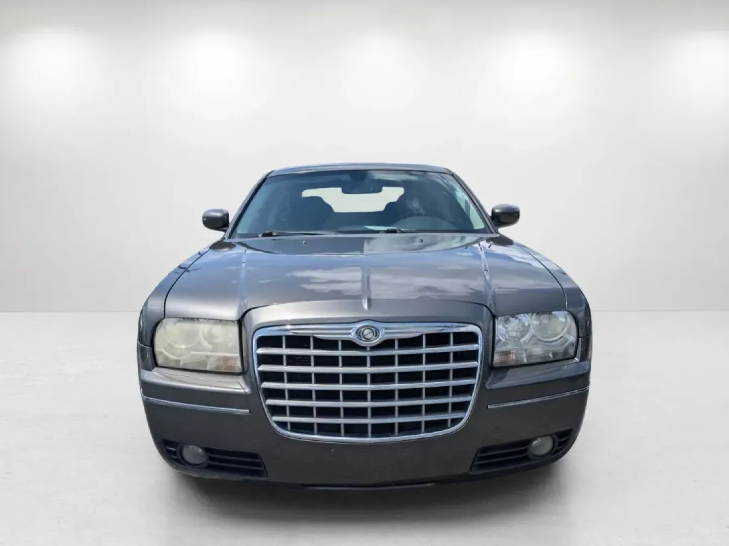2009 /Dark slate gray Chrysler 300 Touring (2C3KA53V69H) with an Other engine, located at 804 22nd Ave, Phenix City, AL, 36870, (334) 297-1860, 32.484749, -85.024475 - Welcome to a new chapter in your driving experience! Whether you're navigating the bustling streets of Phenix City or embarking on a weekend getaway, the 2009 Chrysler 300 Touring is the perfect vehicle for those seeking a blend of comfort, style, and reliability. With its deep Dark Titanium Metalli - Photo#2