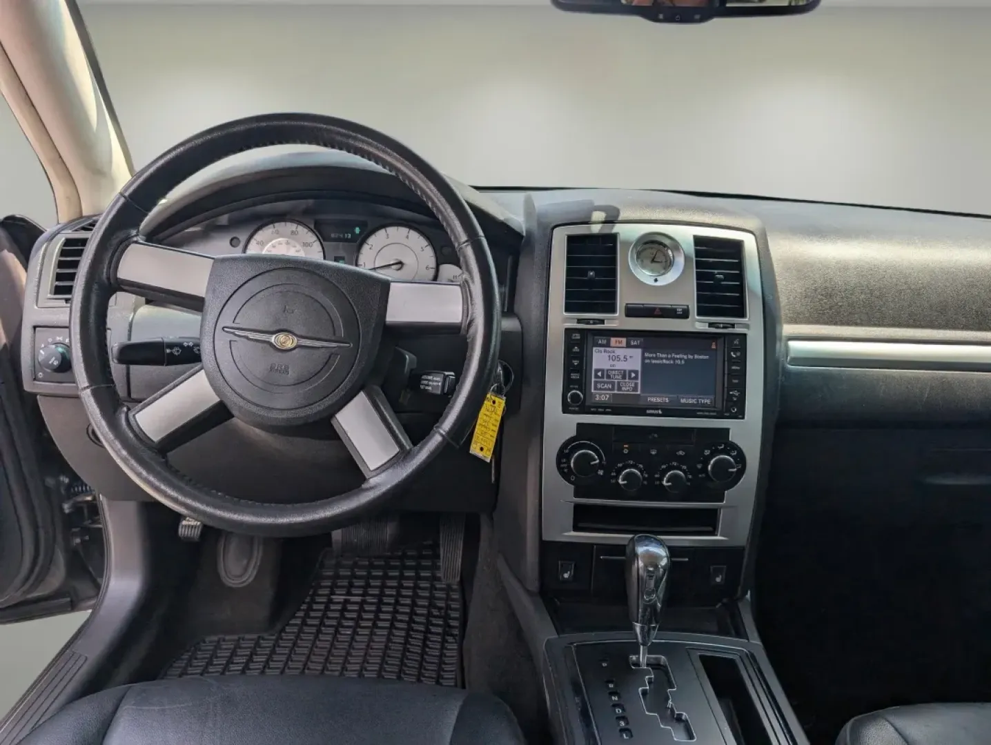 2009 /Dark slate gray Chrysler 300 Touring (2C3KA53V69H) with an Other engine, located at 804 22nd Ave, Phenix City, AL, 36870, (334) 297-1860, 32.484749, -85.024475 - Welcome to a new chapter in your driving experience! Whether you're navigating the bustling streets of Phenix City or embarking on a weekend getaway, the 2009 Chrysler 300 Touring is the perfect vehicle for those seeking a blend of comfort, style, and reliability. With its deep Dark Titanium Metalli - Photo#12