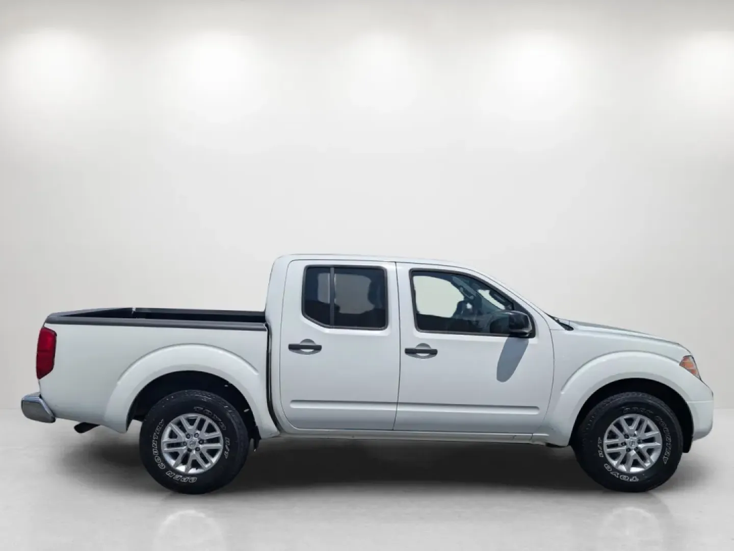 2014 /Steel Nissan Frontier SV (1N6AD0ER9EN) with an Other engine, located at 521 Old Farm Lane Rd, Prattville, AL, 36066, (334) 325-1505, 32.482460, -86.416367 - **Experience Adventure and Reliability with This 2014 Nissan Frontier SV at Gils Auto in Phenix City, AL!**<br /> <br /> Looking for a dependable vehicle that fits your active lifestyle? Look no further than this **2014 Nissan Frontier SV**, perfect for those who need a reliable pickup for weekend a - Photo#3