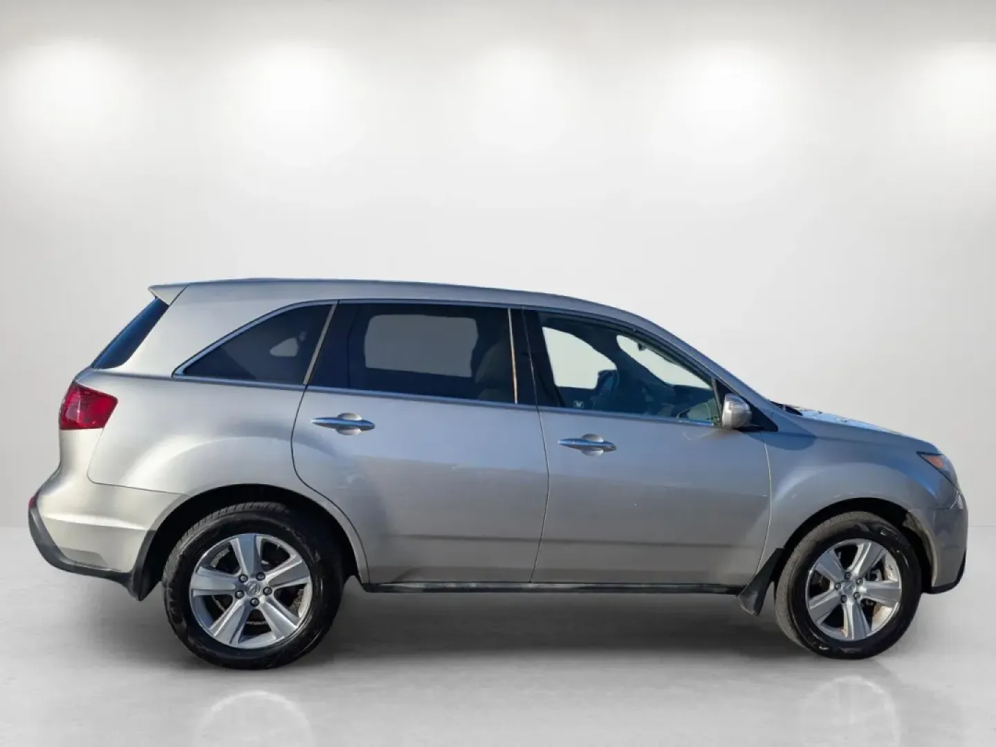 2010 Acura MDX Technology Pkg (2HNYD2H68AH) with an Other engine, located at 804 22nd Ave, Phenix City, AL, 36870, (334) 297-1860, 32.484749, -85.024475 - ### Embrace Adventure with the 2010 Acura MDX at Gils Auto Columbus, GA!<br /> <br /> Are you ready to elevate your family adventures or tackle your daily commute with style and comfort? Look no further than the sleek 2010 Acura MDX, available now at **Gils Auto**, located conveniently at **5115 14 - Photo#4