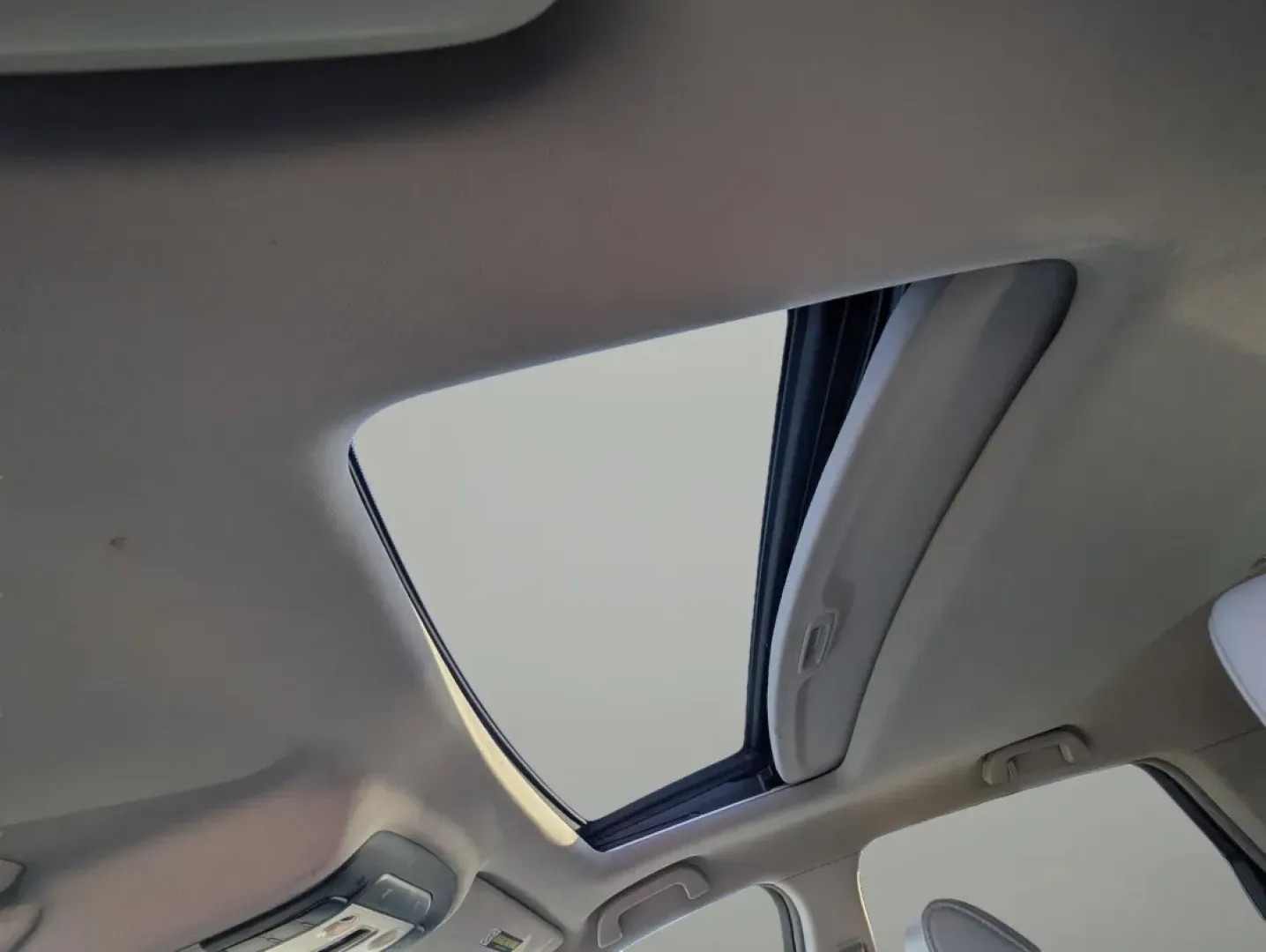 2010 Acura MDX Technology Pkg (2HNYD2H68AH) with an Other engine, located at 804 22nd Ave, Phenix City, AL, 36870, (334) 297-1860, 32.484749, -85.024475 - ### Embrace Adventure with the 2010 Acura MDX at Gils Auto Columbus, GA!<br /> <br /> Are you ready to elevate your family adventures or tackle your daily commute with style and comfort? Look no further than the sleek 2010 Acura MDX, available now at **Gils Auto**, located conveniently at **5115 14 - Photo#17