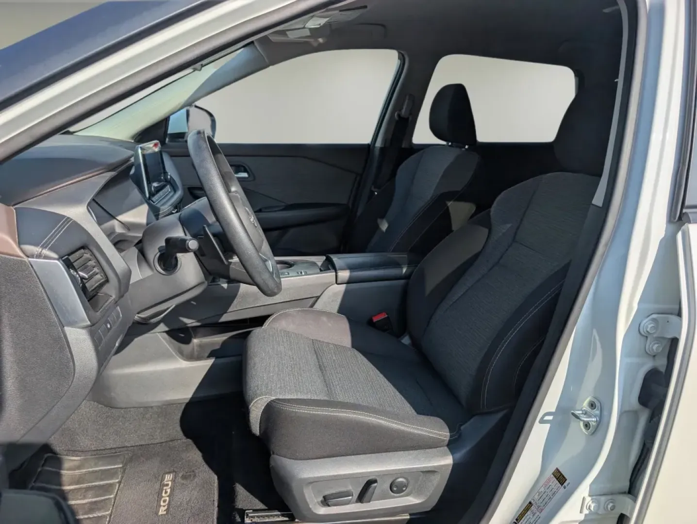 2022 /Charcoal Nissan Rogue SV (5N1BT3BA7NC) with an Other engine, located at 7000 Northlake Connector, Columbus, GA, 31904, (706) 987-8085, 32.524975, -84.978134 - **Discover Your Next Adventure with the 2022 Nissan Rogue SV at Gils Auto - Phenix City - Prime!**<br /> <br /> Are you ready to elevate your driving experience? Whether you're commuting through Phenix City, embarking on weekend adventures, or seeking a reliable vehicle for your growing family, the - Photo#9