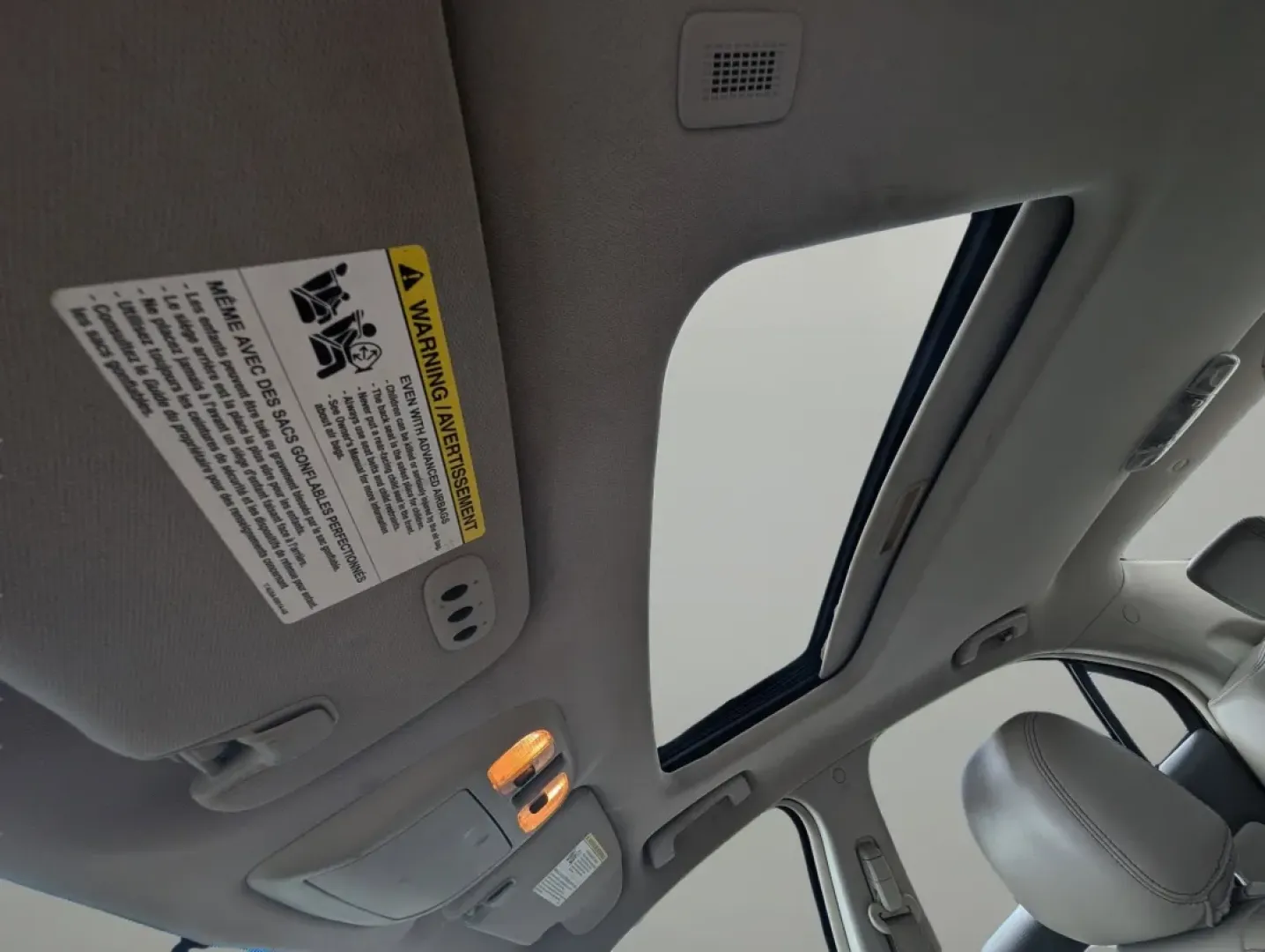 2012 Ford Fusion SEL (3FAHP0JG8CR) with an Other engine, located at 3959 U.S. 80 W, Phenix City, AL, 36870, (334) 297-4885, 32.469296, -85.135185 - **Experience Comfort and Reliability with This 2012 Ford Fusion SEL at Gils Auto - Opelika!**<br /> <br /> If you're searching for a dependable sedan that perfectly balances comfort and efficiency, look no further than this stunning 2012 Ford Fusion SEL at Gils Auto, located at 1430 Gateway Drive, O - Photo#16