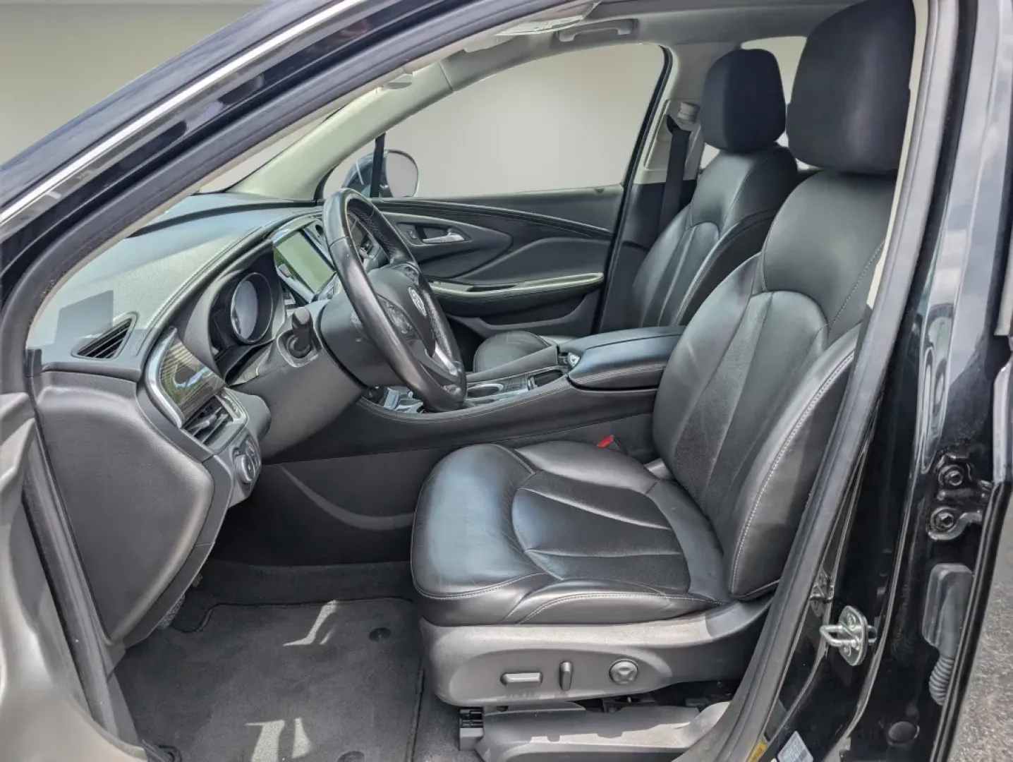 2019 /Ebony Buick Envision Essence (LRBFX2SA6KD) with an Other engine, located at 1430 Gateway Drive, Opelika, AL, 36801, (334) 239-0944, 32.637871, -85.409790 - Are you ready to elevate your daily drive? The 2019 Buick Envision Essence is the perfect SUV for those who crave a blend of style, comfort, and advanced technology-ideal for busy professionals, growing families, and weekend adventurers alike! Available now at Gils Auto, your trusted Buy Here Pay He - Photo#9