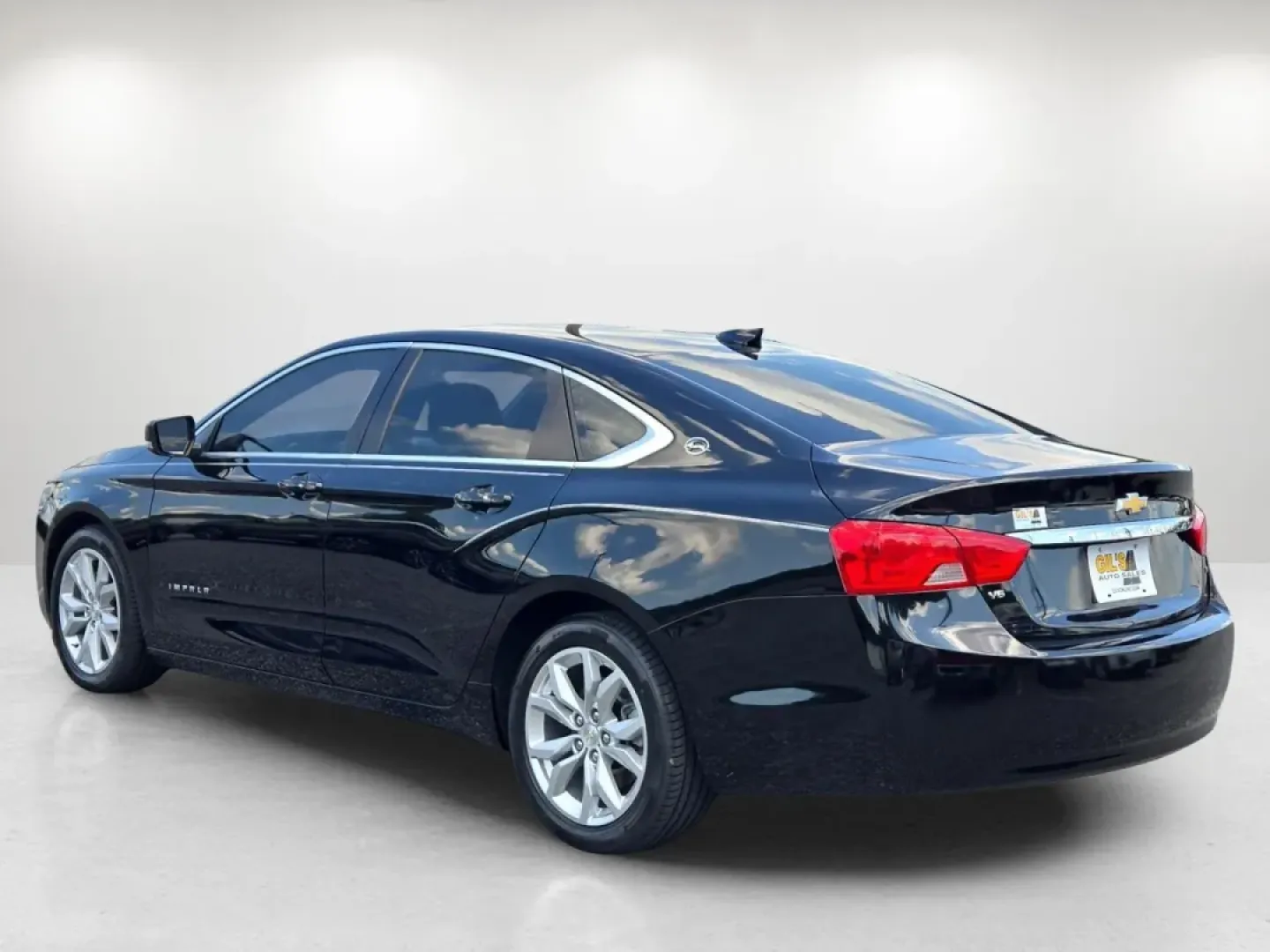 2018 /Jet Black Chevrolet Impala LT (1G1105S38JU) with an Other engine, located at 3959 U.S. 80 W, Phenix City, AL, 36870, (334) 297-4885, 32.469296, -85.135185 - 2018 Chevrolet Impala LT - Photo#7