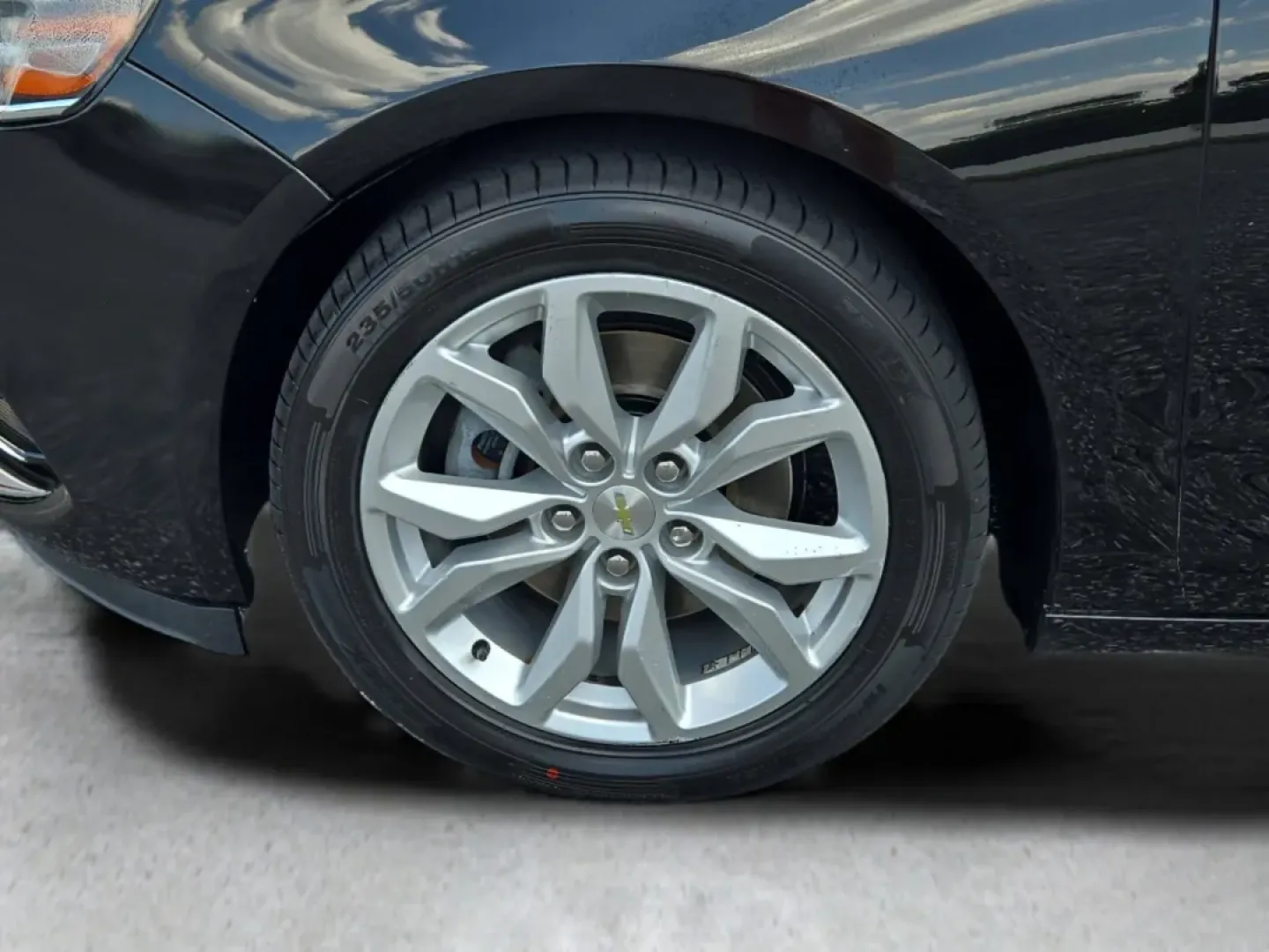 2018 /Jet Black Chevrolet Impala LT (1G1105S38JU) with an Other engine, located at 3959 U.S. 80 W, Phenix City, AL, 36870, (334) 297-4885, 32.469296, -85.135185 - 2018 Chevrolet Impala LT - Photo#9