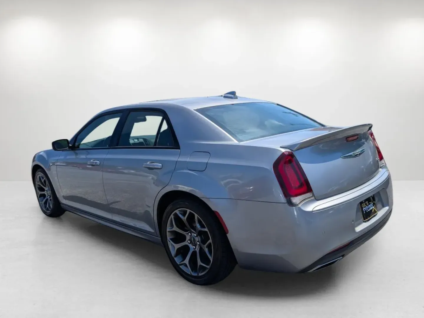 2018 /Black Chrysler 300 300S (2C3CCABG5JH) with an Other engine, located at 1430 Gateway Drive, Opelika, AL, 36801, (334) 239-0944, 32.637871, -85.409790 - Experience life on the open road like never before with Gils Auto's latest offering: a stunning 2018 Chrysler 300S, perfectly designed for those who crave comfort and style on their daily commutes or weekend getaways. Whether you're a busy professional navigating the streets of Phenix City or a fami - Photo#6