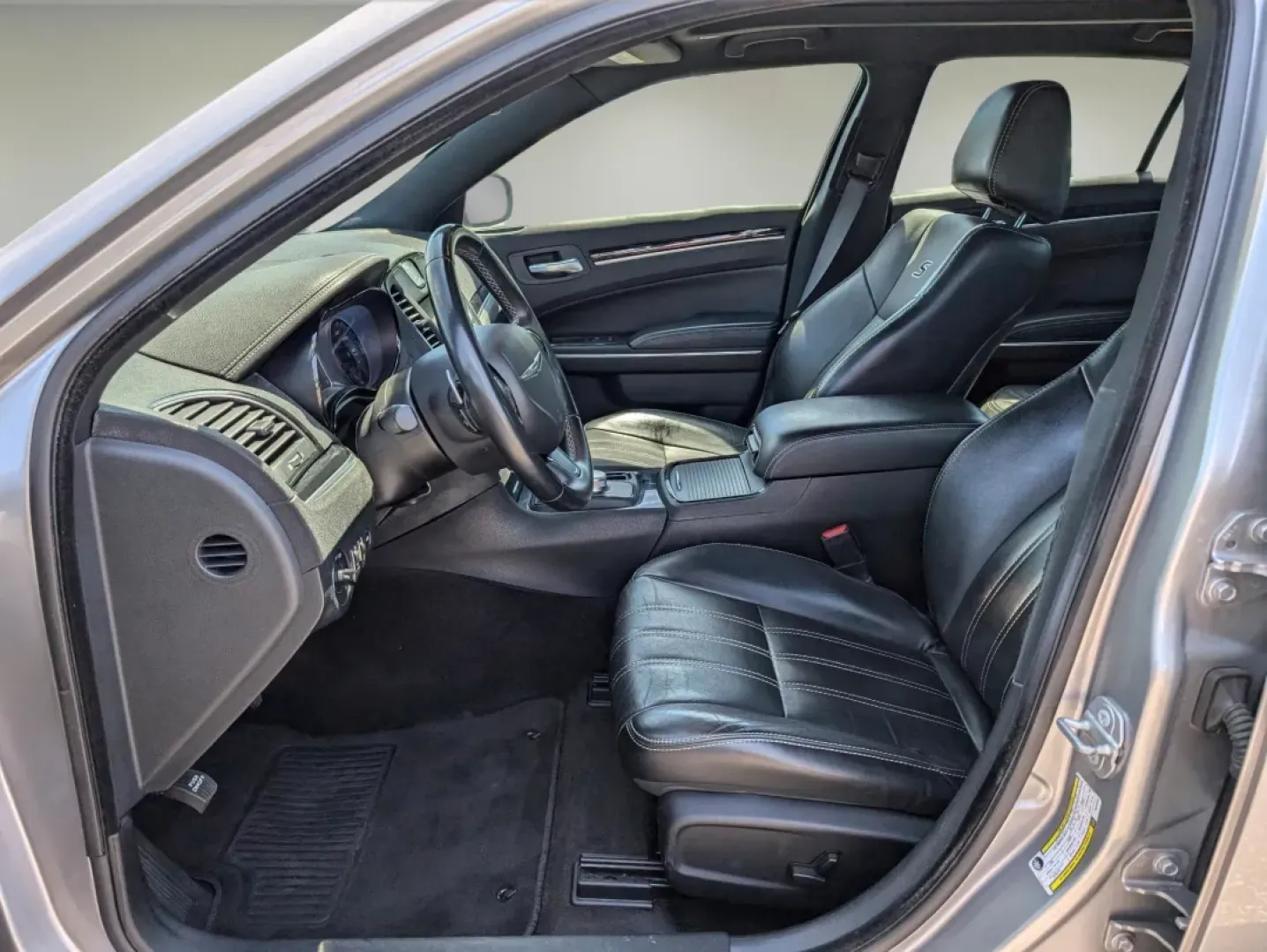 2018 /Black Chrysler 300 300S (2C3CCABG5JH) with an Other engine, located at 1430 Gateway Drive, Opelika, AL, 36801, (334) 239-0944, 32.637871, -85.409790 - Experience life on the open road like never before with Gils Auto's latest offering: a stunning 2018 Chrysler 300S, perfectly designed for those who crave comfort and style on their daily commutes or weekend getaways. Whether you're a busy professional navigating the streets of Phenix City or a fami - Photo#9