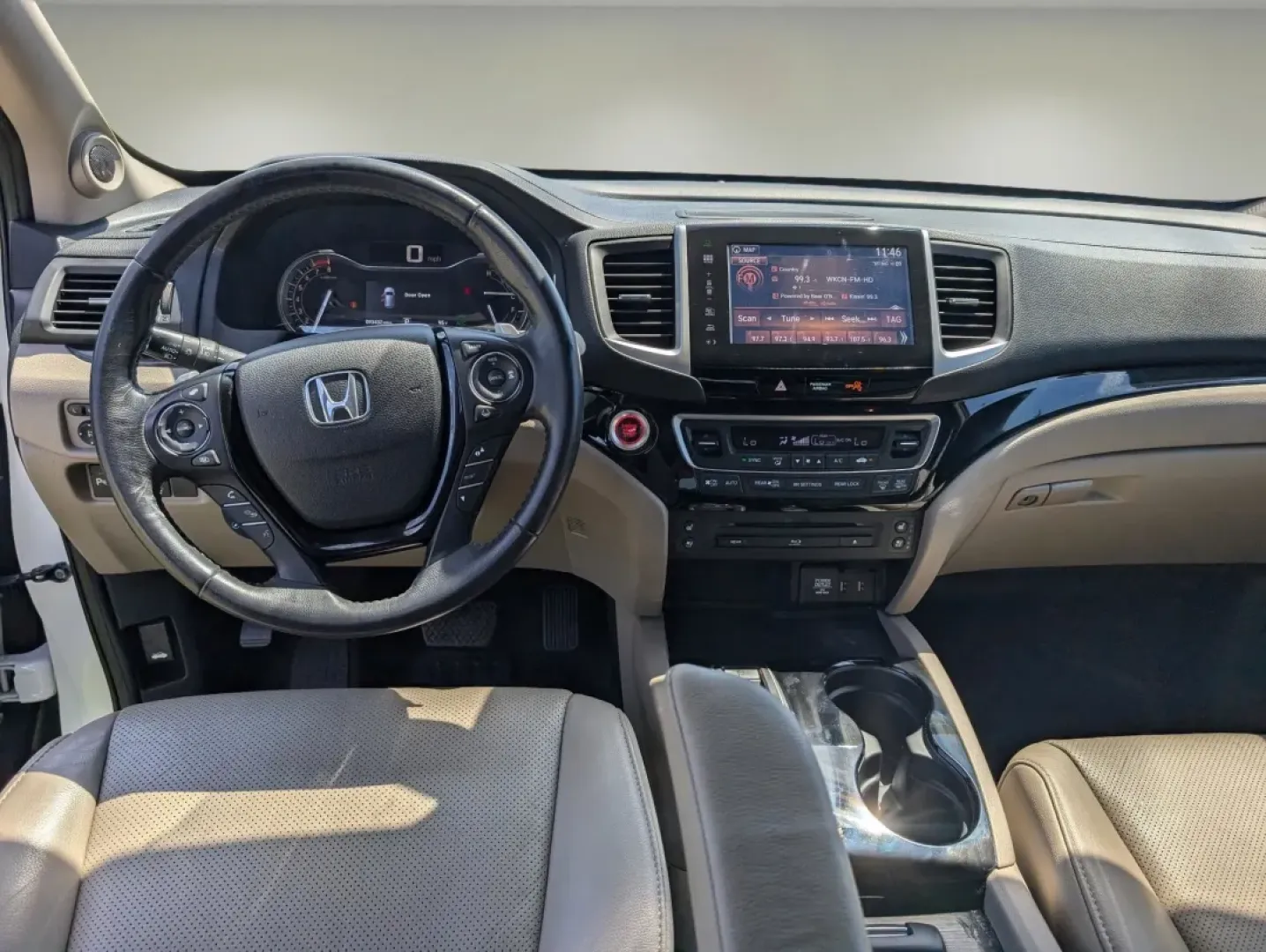 2016 Honda Pilot Elite (5FNYF6H07GB) with an Other engine, located at 5115 14th Ave., Columbus, GA, 31904, (706) 323-0345, 32.511494, -84.971046 - **Adventure Awaits with the 2016 Honda Pilot Elite - Perfect for Family Road Trips!**<br /> <br /> If you're searching for a reliable vehicle that combines comfort, style, and capability, look no further than the 2016 Honda Pilot Elite. This versatile SUV is designed for growing families and weekend - Photo#12