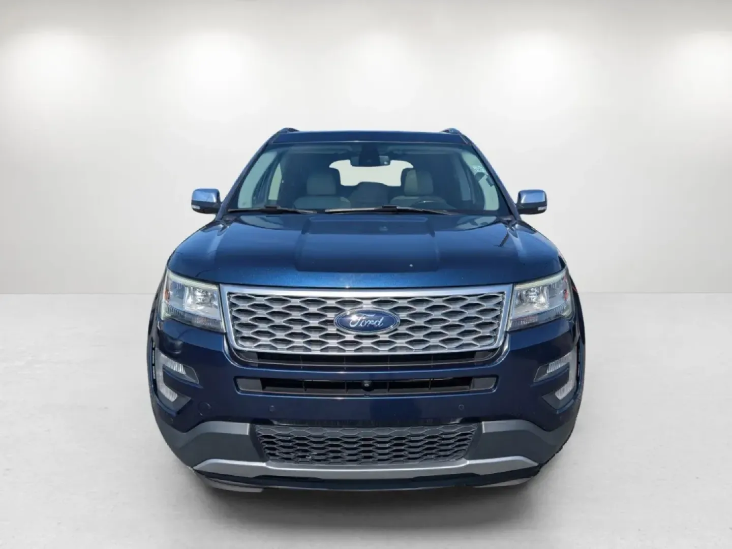 2017 Ford Explorer Platinum (1FM5K8HT7HG) with an Other engine, located at 3959 U.S. 80 W, Phenix City, AL, 36870, (334) 297-4885, 32.469296, -85.135185 - **Discover the Ultimate Family SUV: 2017 Ford Explorer Platinum at Gils Auto!**<br /> <br /> Are you looking for a vehicle that can transform your family outings into unforgettable adventures? The 2017 Ford Explorer Platinum is the perfect solution for growing families, outdoor enthusiasts, and anyo - Photo#2