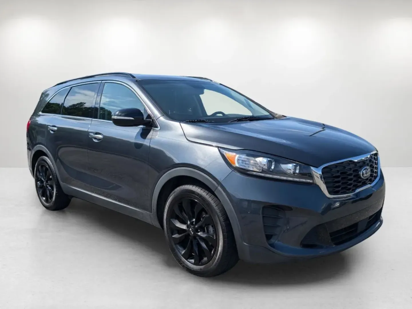 2020 /Black Kia Sorento S V6 (5XYPG4A50LG) with an Other engine, located at 804 22nd Ave, Phenix City, AL, 36870, (334) 297-1860, 32.484749, -85.024475 - **Adventure Awaits: Discover the 2020 Kia Sorento at Gils Auto in Phenix City, AL!**<br /> <br /> If you're seeking a versatile SUV that combines style, comfort, and practicality, look no further than the 2020 Kia Sorento S V6 available now at Gils Auto, your trusted Buy Here Pay Here dealership loc - Photo#2