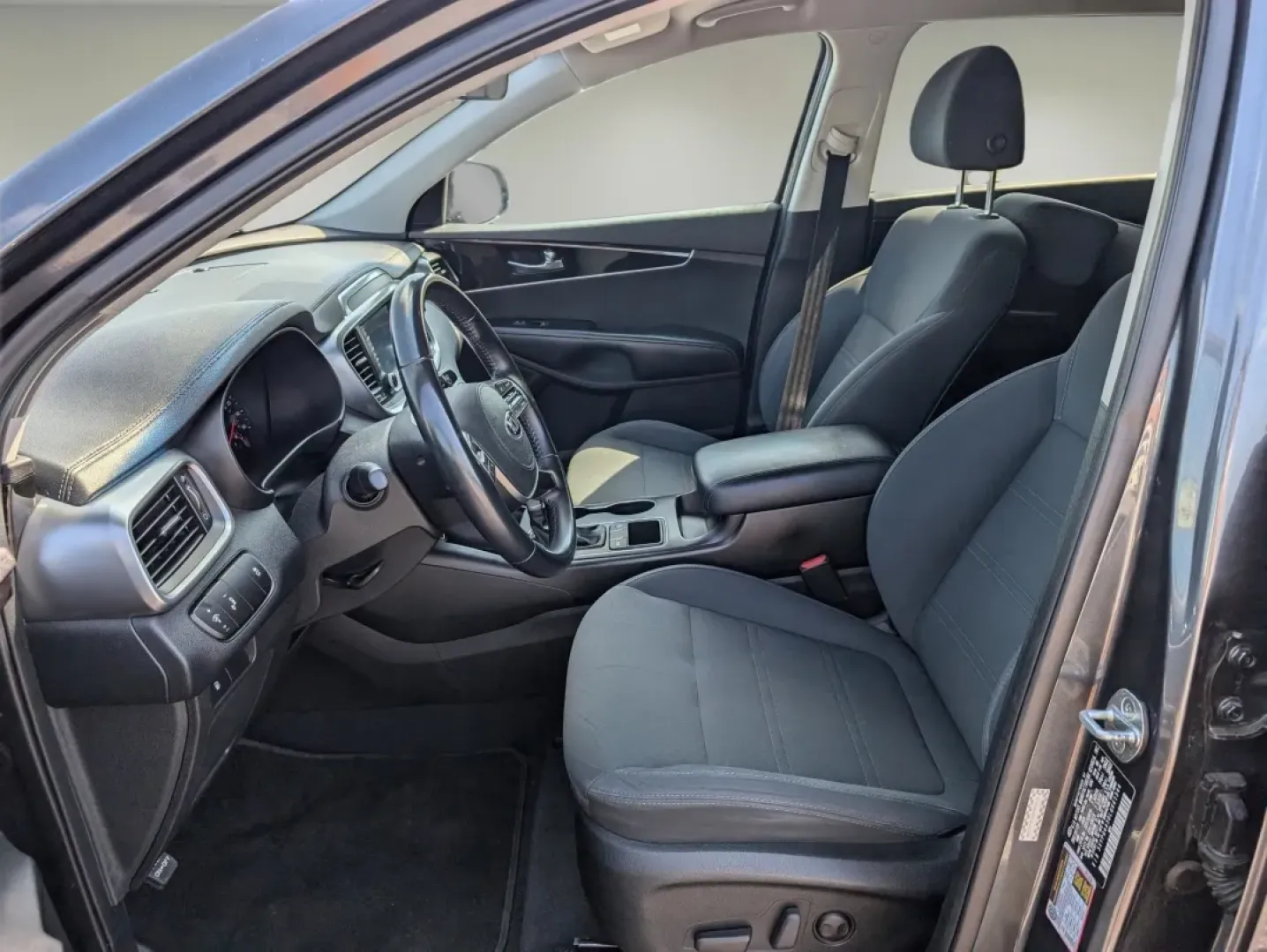 2020 /Black Kia Sorento S V6 (5XYPG4A50LG) with an Other engine, located at 804 22nd Ave, Phenix City, AL, 36870, (334) 297-1860, 32.484749, -85.024475 - **Adventure Awaits: Discover the 2020 Kia Sorento at Gils Auto in Phenix City, AL!**<br /> <br /> If you're seeking a versatile SUV that combines style, comfort, and practicality, look no further than the 2020 Kia Sorento S V6 available now at Gils Auto, your trusted Buy Here Pay Here dealership loc - Photo#9