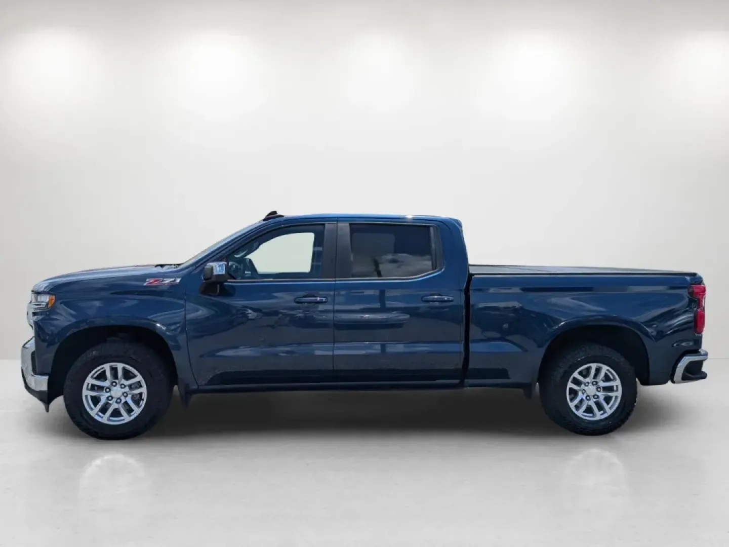 2019 /Jet Black Chevrolet Silverado 1500 LT (3GCUYDED8KG) with an Other engine, located at 521 Old Farm Lane Rd, Prattville, AL, 36066, (334) 325-1505, 32.482460, -86.416367 - Discover the thrill of adventure with this 2019 Chevrolet Silverado 1500 LT, a pickup truck designed for those who crave both ruggedness and comfort, perfect for weekend getaways or daily commuting in Phenix City, AL. Whether you're a growing family needing extra space or a weekend warrior ready for - Photo#7