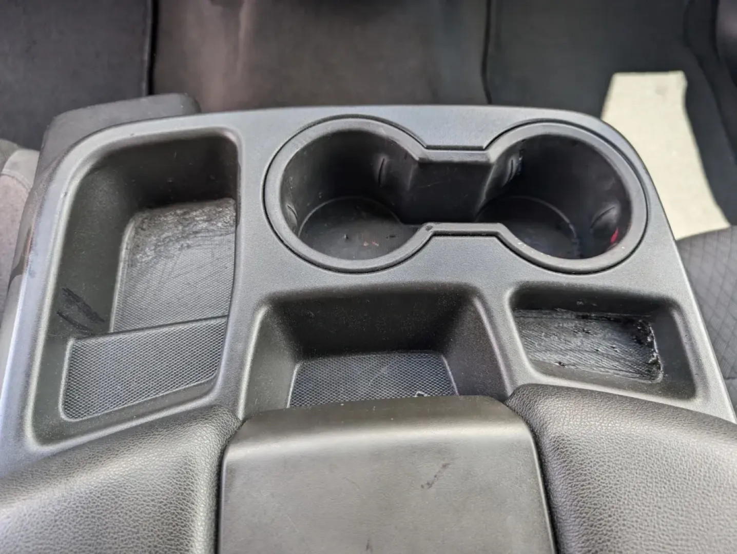 2019 /Jet Black Chevrolet Silverado 1500 LT (3GCUYDED8KG) with an Other engine, located at 521 Old Farm Lane Rd, Prattville, AL, 36066, (334) 325-1505, 32.482460, -86.416367 - Discover the thrill of adventure with this 2019 Chevrolet Silverado 1500 LT, a pickup truck designed for those who crave both ruggedness and comfort, perfect for weekend getaways or daily commuting in Phenix City, AL. Whether you're a growing family needing extra space or a weekend warrior ready for - Photo#15