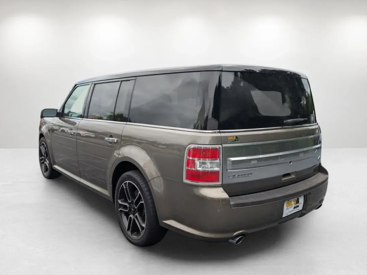 2013 Ford Flex Limited (2FMHK6D8XDB) with an Other engine, located at 7000 Northlake Connector, Columbus, GA, 31904, (706) 987-8085, 32.524975, -84.978134 - Embark on unforgettable journeys with the 2013 Ford Flex Limited, now available at Gils Auto in Prattville, AL. This versatile crossover is not just a vehicle; it's the perfect companion for growing families, weekend adventurers, and anyone seeking a reliable ride for long commutes. With its spaciou - Photo#10