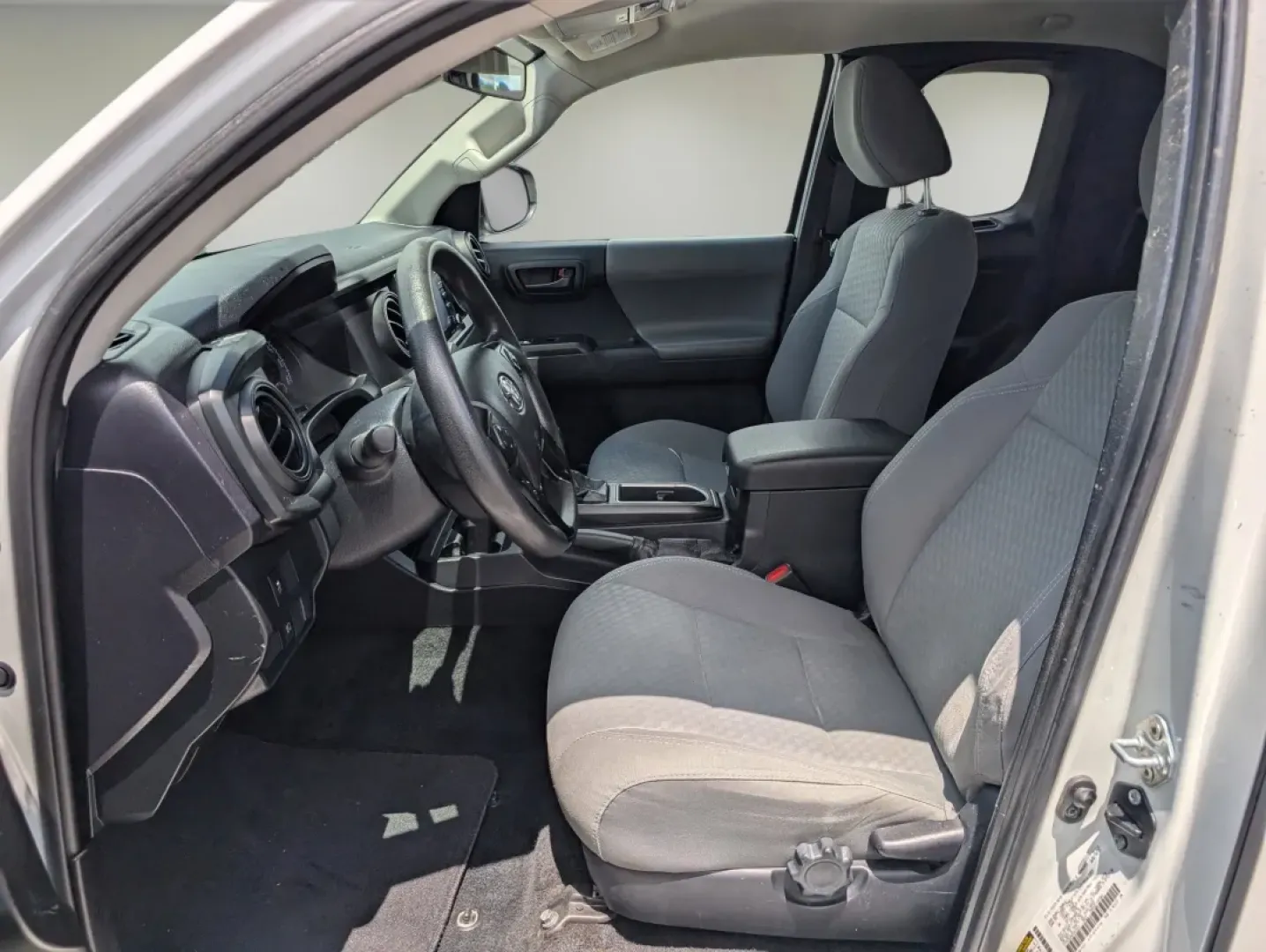 2021 Toyota Tacoma 2WD SR (3TYRX5GN4MT) with an Other engine, located at 1430 Gateway Drive, Opelika, AL, 36801, (334) 239-0944, 32.637871, -85.409790 - **Adventure Awaits with the 2021 Toyota Tacoma SR Your Perfect Companion for Every Journey!**<br /> <br /> Are you ready to elevate your driving experience? Whether you're planning a weekend adventure, need a reliable vehicle for your daily commute, or require a pickup that can handle the demands o - Photo#8