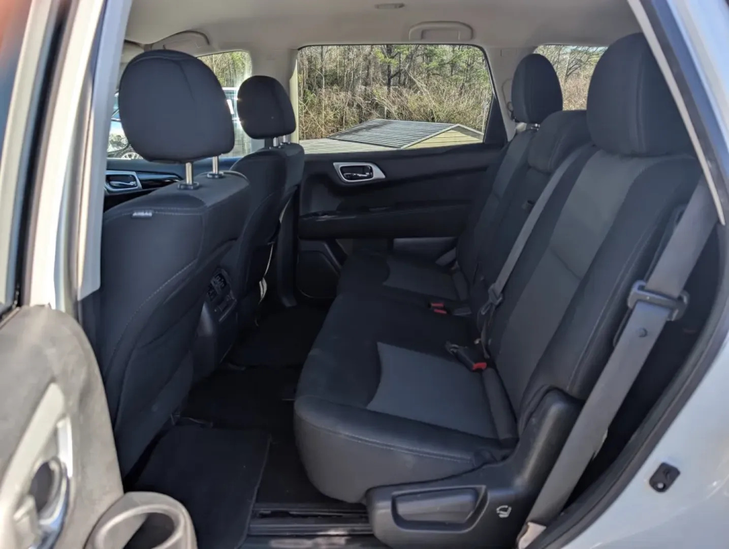 2017 /Charcoal Nissan Pathfinder SV (5N1DR2MM3HC) with an Other engine, located at 7000 Northlake Connector, Columbus, GA, 31904, (706) 987-8085, 32.524975, -84.978134 - **Explore New Adventures with the 2017 Nissan Pathfinder SV - Your Perfect Family SUV!**<br /> <br /> Are you looking for a reliable, spacious vehicle that can take your family on unforgettable journeys? The 2017 Nissan Pathfinder SV, available now at Gils Auto in Phenix City, AL, is designed for fa - Photo#10