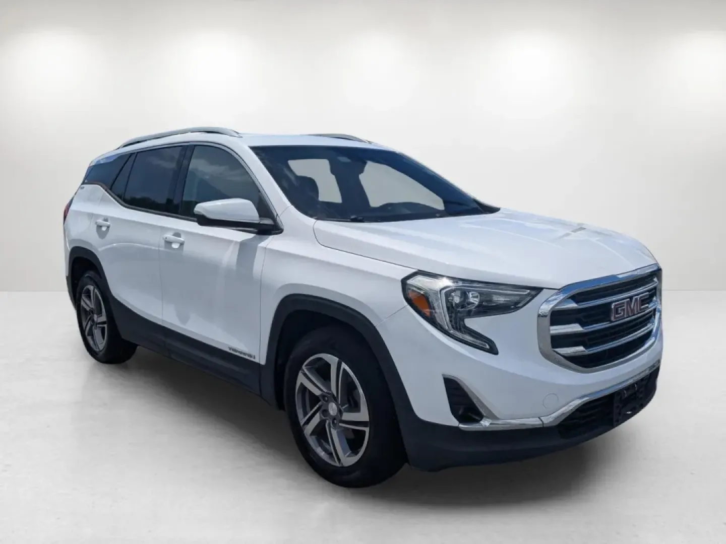 2020 /Jet Black GMC Terrain SLT (3GKALPEV2LL) with an Other engine, located at 7000 Northlake Connector, Columbus, GA, 31904, (706) 987-8085, 32.524975, -84.978134 - **Discover Your Adventure with the 2020 GMC Terrain SLT at Gils Auto - Phenix City**<br /> <br /> Are you ready to enhance your lifestyle with a vehicle that perfectly blends style, comfort, and capability? The 2020 GMC Terrain SLT is the SUV you've been waiting for, ideally suited for families, com - Photo#2