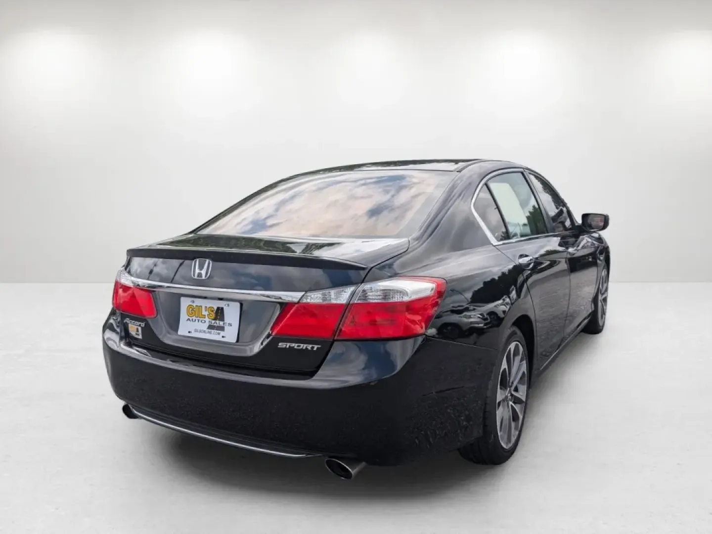 2015 Honda Accord Sedan Sport (1HGCR2F54FA) with an Other engine, located at 7000 Northlake Connector, Columbus, GA, 31904, (706) 987-8085, 32.524975, -84.978134 - Experience the perfect blend of style, comfort, and reliability with the 2015 Honda Accord Sedan, proudly presented by Gils Auto in Phenix City, AL. This vehicle is not just a means of transportation; it's a lifestyle choice for those seeking a dependable commute, family adventures, or weekend road - Photo#4