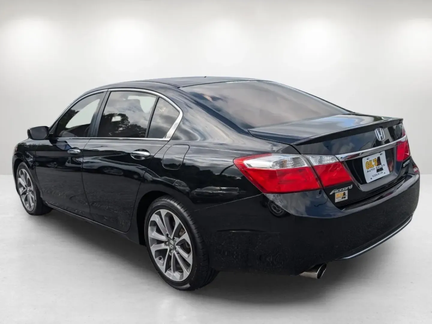 2015 Honda Accord Sedan Sport (1HGCR2F54FA) with an Other engine, located at 7000 Northlake Connector, Columbus, GA, 31904, (706) 987-8085, 32.524975, -84.978134 - Experience the perfect blend of style, comfort, and reliability with the 2015 Honda Accord Sedan, proudly presented by Gils Auto in Phenix City, AL. This vehicle is not just a means of transportation; it's a lifestyle choice for those seeking a dependable commute, family adventures, or weekend road - Photo#6
