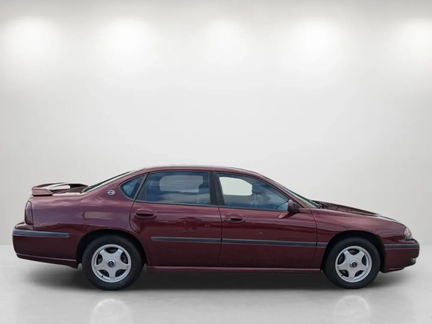 2002 /Medium Gray Chevrolet Impala LS (2G1WH55K129) with an Other engine, located at 804 22nd Ave, Phenix City, AL, 36870, (334) 297-1860, 32.484749, -85.024475 - ### Discover Your Next Adventure with the 2002 Chevrolet Impala LS at Gils Auto!<br /> <br /> Are you looking for a reliable vehicle that fits seamlessly into your lifestyle, whether for daily commutes or weekend getaways? Look no further than the stunning 2002 Chevrolet Impala LS available at Gils - Photo#3