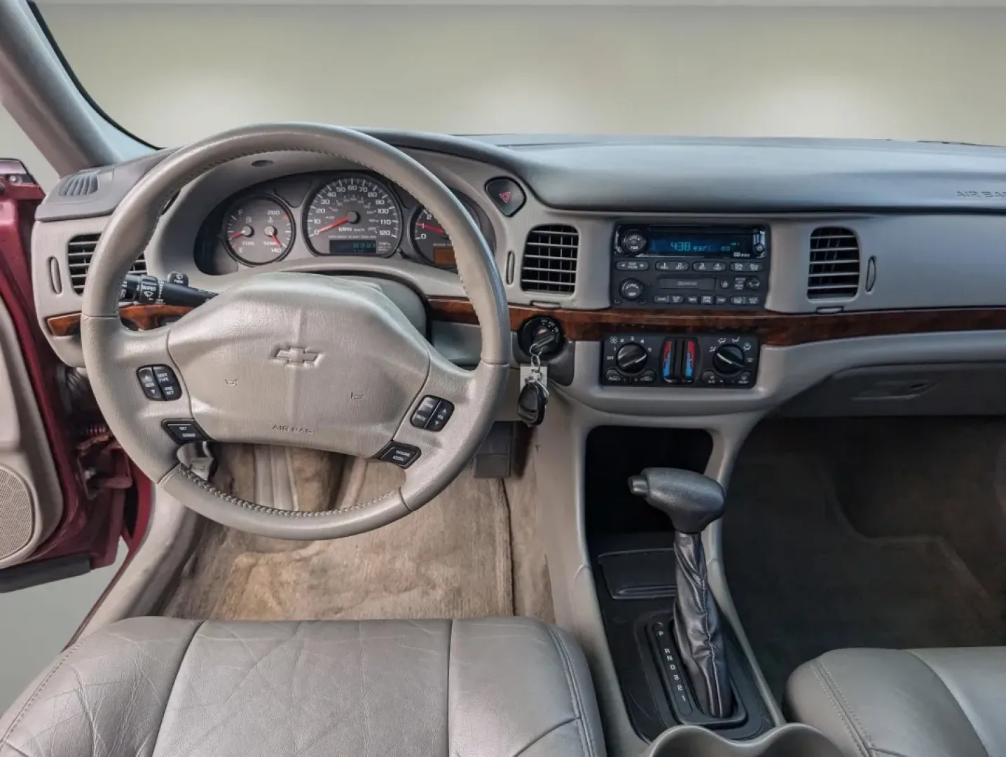 2002 /Medium Gray Chevrolet Impala LS (2G1WH55K129) with an Other engine, located at 804 22nd Ave, Phenix City, AL, 36870, (334) 297-1860, 32.484749, -85.024475 - ### Discover Your Next Adventure with the 2002 Chevrolet Impala LS at Gils Auto!<br /> <br /> Are you looking for a reliable vehicle that fits seamlessly into your lifestyle, whether for daily commutes or weekend getaways? Look no further than the stunning 2002 Chevrolet Impala LS available at Gils - Photo#11