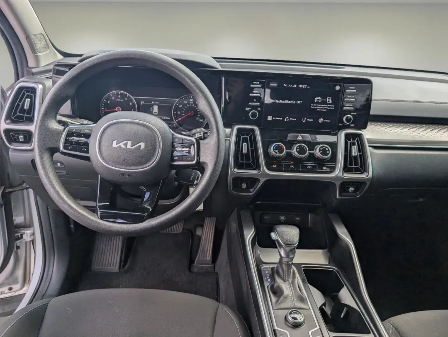 2022 /Black Kia Sorento LX (5XYRG4LC6NG) with an Other engine, located at 521 Old Farm Lane Rd, Prattville, AL, 36066, (334) 325-1505, 32.482460, -86.416367 - **Discover Adventure in the 2022 Kia Sorento LX Perfect for Families and Weekend Explorers!**<br /> <br /> Embrace every journey with the 2022 Kia Sorento LX, a versatile SUV designed to cater to growing families and adventurous individuals alike. Whether you're planning a weekend getaway to Lake H - Photo#12