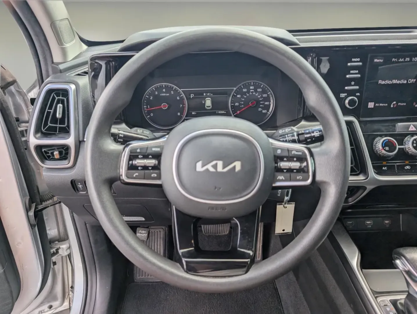 2022 /Black Kia Sorento LX (5XYRG4LC6NG) with an Other engine, located at 521 Old Farm Lane Rd, Prattville, AL, 36066, (334) 325-1505, 32.482460, -86.416367 - **Discover Adventure in the 2022 Kia Sorento LX Perfect for Families and Weekend Explorers!**<br /> <br /> Embrace every journey with the 2022 Kia Sorento LX, a versatile SUV designed to cater to growing families and adventurous individuals alike. Whether you're planning a weekend getaway to Lake H - Photo#15