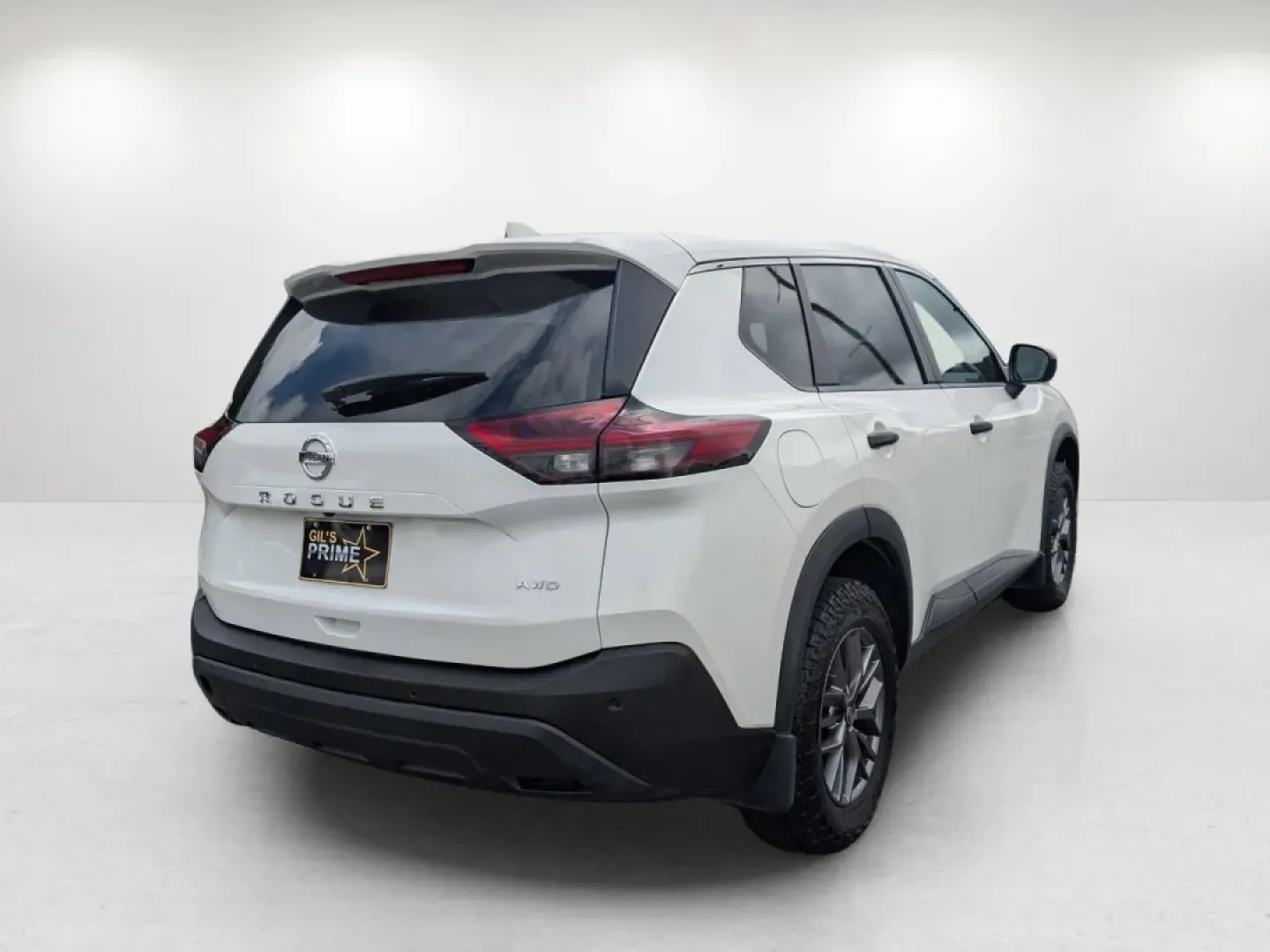 2021 /Charcoal Nissan Rogue S (5N1AT3AB5MC) with an Other engine, located at 804 22nd Ave, Phenix City, AL, 36870, (334) 297-1860, 32.484749, -85.024475 - Experience the freedom of adventure with the 2021 Nissan Rogue S, available now at Gils Auto in Phenix City, AL. This versatile all-wheel-drive SUV is perfect for families on the go or anyone looking to explore the beautiful surroundings of Phenix City. Whether you're making memories on weekend geta - Photo#5
