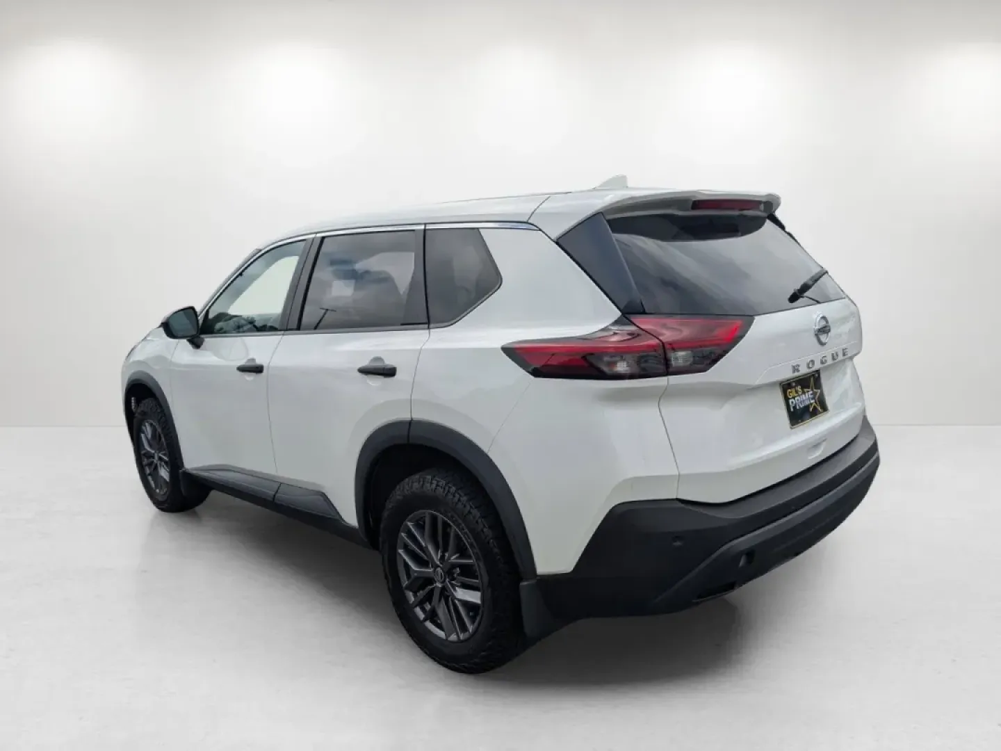 2021 /Charcoal Nissan Rogue S (5N1AT3AB5MC) with an Other engine, located at 804 22nd Ave, Phenix City, AL, 36870, (334) 297-1860, 32.484749, -85.024475 - Experience the freedom of adventure with the 2021 Nissan Rogue S, available now at Gils Auto in Phenix City, AL. This versatile all-wheel-drive SUV is perfect for families on the go or anyone looking to explore the beautiful surroundings of Phenix City. Whether you're making memories on weekend geta - Photo#7