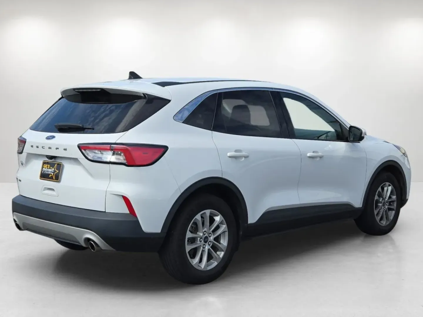 2021 Ford Escape SE (1FMCU0G62MU) with an Other engine, located at 1430 Gateway Drive, Opelika, AL, 36801, (334) 239-0944, 32.637871, -85.409790 - ### Adventure Awaits: Discover the 2021 Ford Escape SE at Gils Auto - Prattville<br /> <br /> Are you ready to elevate your daily commute or embark on an unforgettable road trip? The 2021 Ford Escape SE is your perfect companion for every journey, boasting style, versatility, and modern features tha - Photo#5