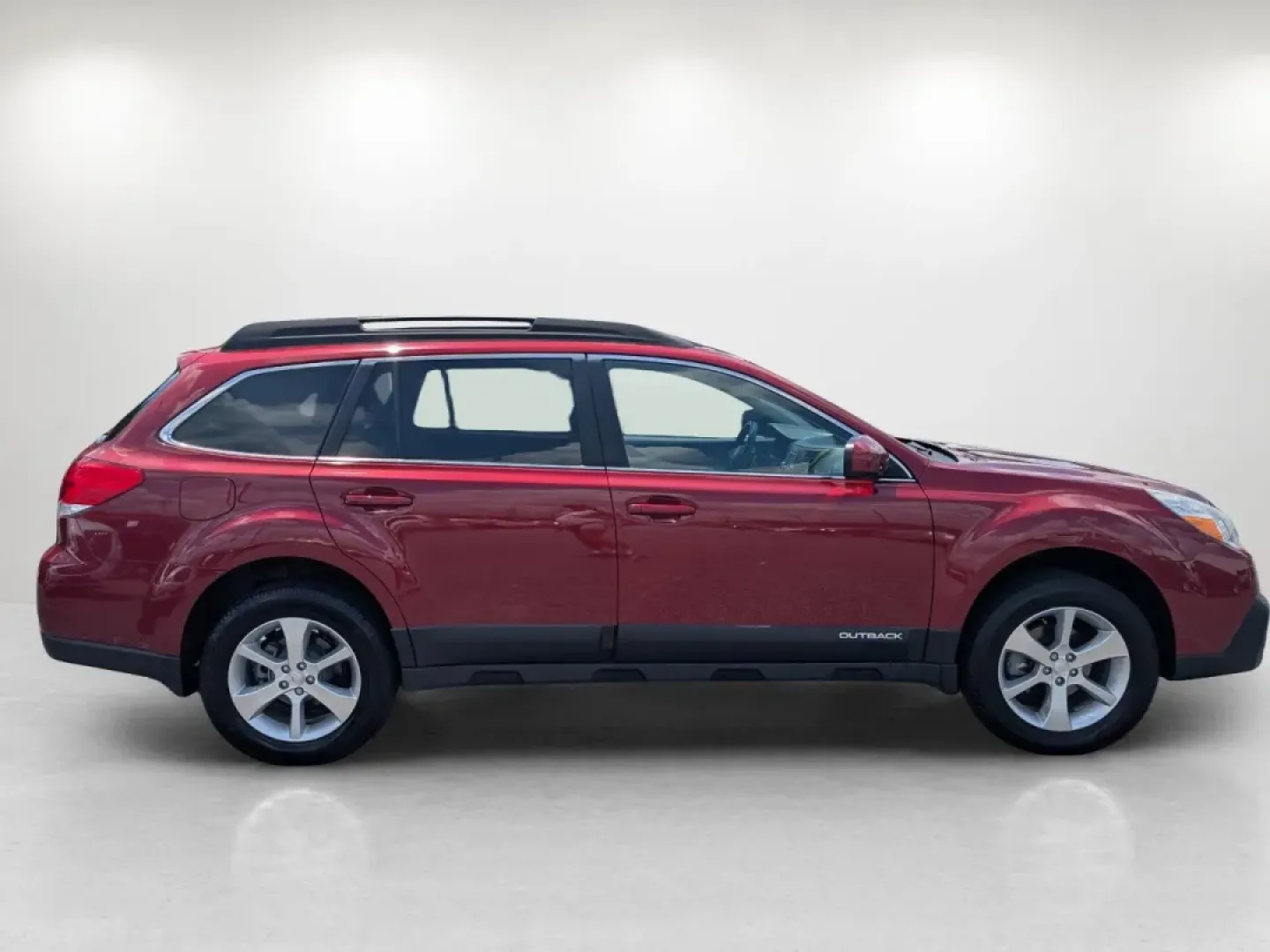 2014 /Warm Ivory Subaru Outback 2.5i Limited (4S4BRCLC1E3) with an Other engine, located at 5115 14th Ave., Columbus, GA, 31904, (706) 323-0345, 32.511494, -84.971046 - **Adventure Awaits with the 2014 Subaru Outback 2.5i Limited Perfect for Your Next Road Trip!**<br /> <br /> If you're ready to elevate your family outings or embark on thrilling weekend adventures, the 2014 Subaru Outback 2.5i Limited is the vehicle for you. This versatile sport utility vehicle co - Photo#3