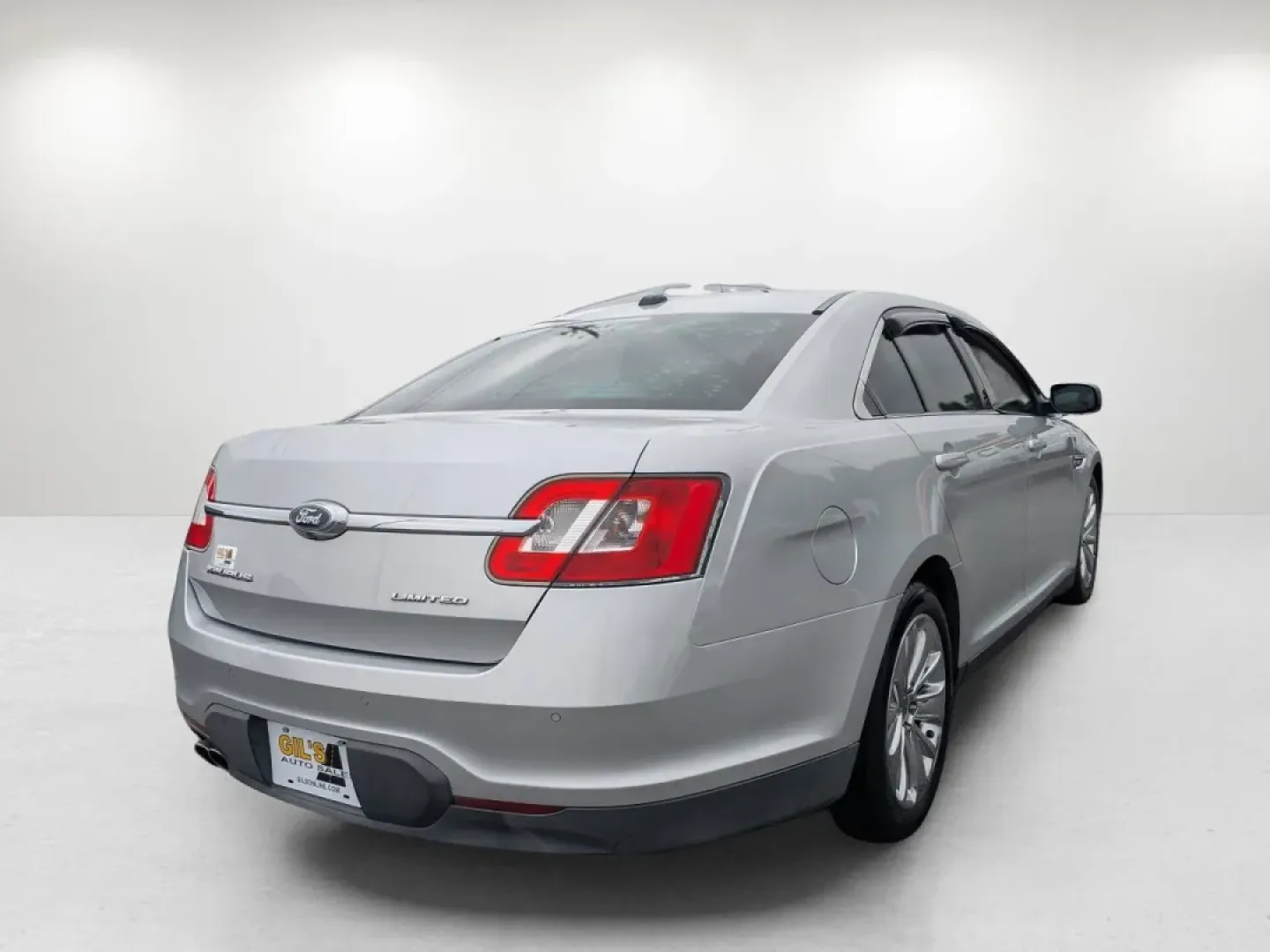 2012 Ford Taurus Limited (1FAHP2FW1CG) with an Other engine, located at 3959 U.S. 80 W, Phenix City, AL, 36870, (334) 297-4885, 32.469296, -85.135185 - Experience the thrill of the open road with our stunning 2012 Ford Taurus Limited, expertly crafted for those who value comfort and style. Whether you're a daily commuter navigating the bustling streets of Phenix City, AL, or a family embarking on weekend adventures, this sedan is designed to elevat - Photo#4