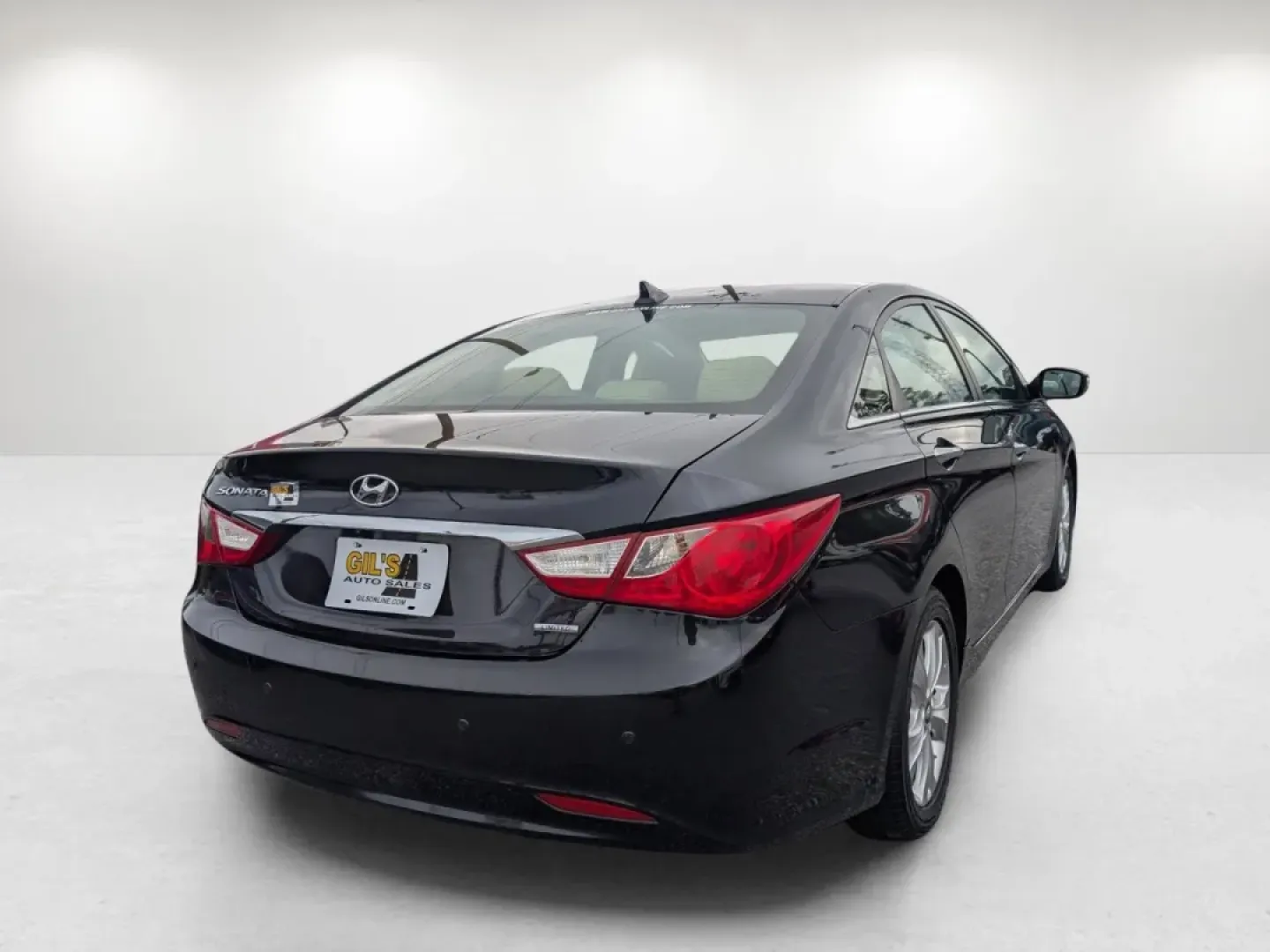 2011 /Camel Hyundai Sonata Ltd (5NPEC4AC2BH) with an Other engine, located at 521 Old Farm Lane Rd, Prattville, AL, 36066, (334) 325-1505, 32.482460, -86.416367 - **Drive Into Your Next Adventure with the 2011 Hyundai Sonata at Gils Auto!**<br /> <br /> Are you ready to elevate your daily commute or embark on family road trips? The 2011 Hyundai Sonata, now available at Gils Auto in Phenix City, AL, is the perfect blend of style, comfort, and reliability that - Photo#4