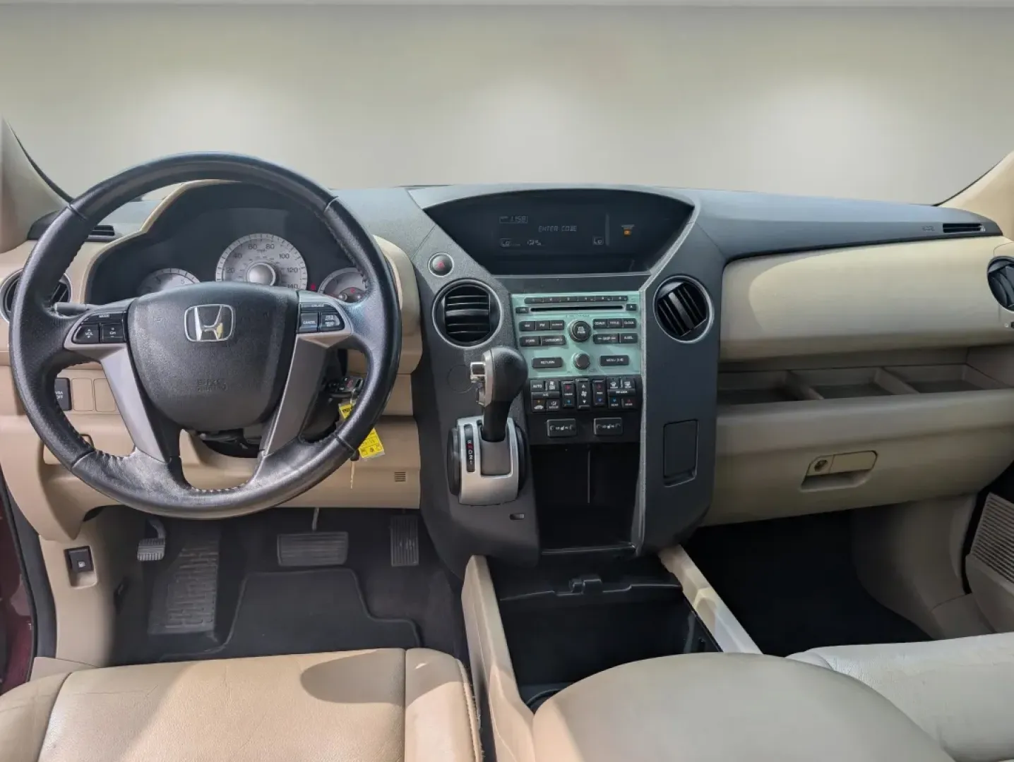 2011 Honda Pilot EX-L (5FNYF3H53BB) with an Other engine, located at 1430 Gateway Drive, Opelika, AL, 36801, (334) 239-0944, 32.637871, -85.409790 - Are you ready to elevate your family adventures or tackle those long commutes with ease? Look no further than this stunning 2011 Honda Pilot EX-L, available now at Gils Auto in Phenix City, AL. This spacious SUV is perfect for growing families and weekend explorers alike, offering comfort, safety, a - Photo#12