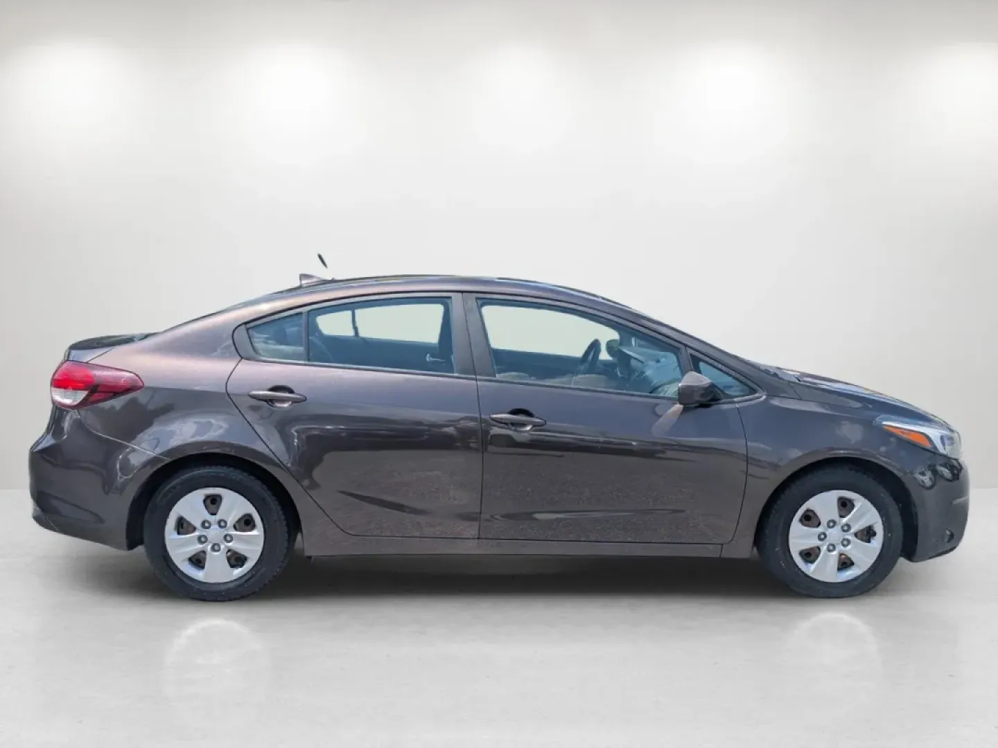 2018 /Black Kia Forte LX (3KPFK4A7XJE) with an Other engine, located at 7000 Northlake Connector, Columbus, GA, 31904, (706) 987-8085, 32.524975, -84.978134 - Are you on the hunt for a reliable vehicle that perfectly balances comfort, style, and affordability? Look no further than this stunning 2018 Kia Forte LX, available now at Gils Auto in Phenix City, Alabama. Whether you're commuting to work, running errands, or planning a weekend getaway, this sedan - Photo#3