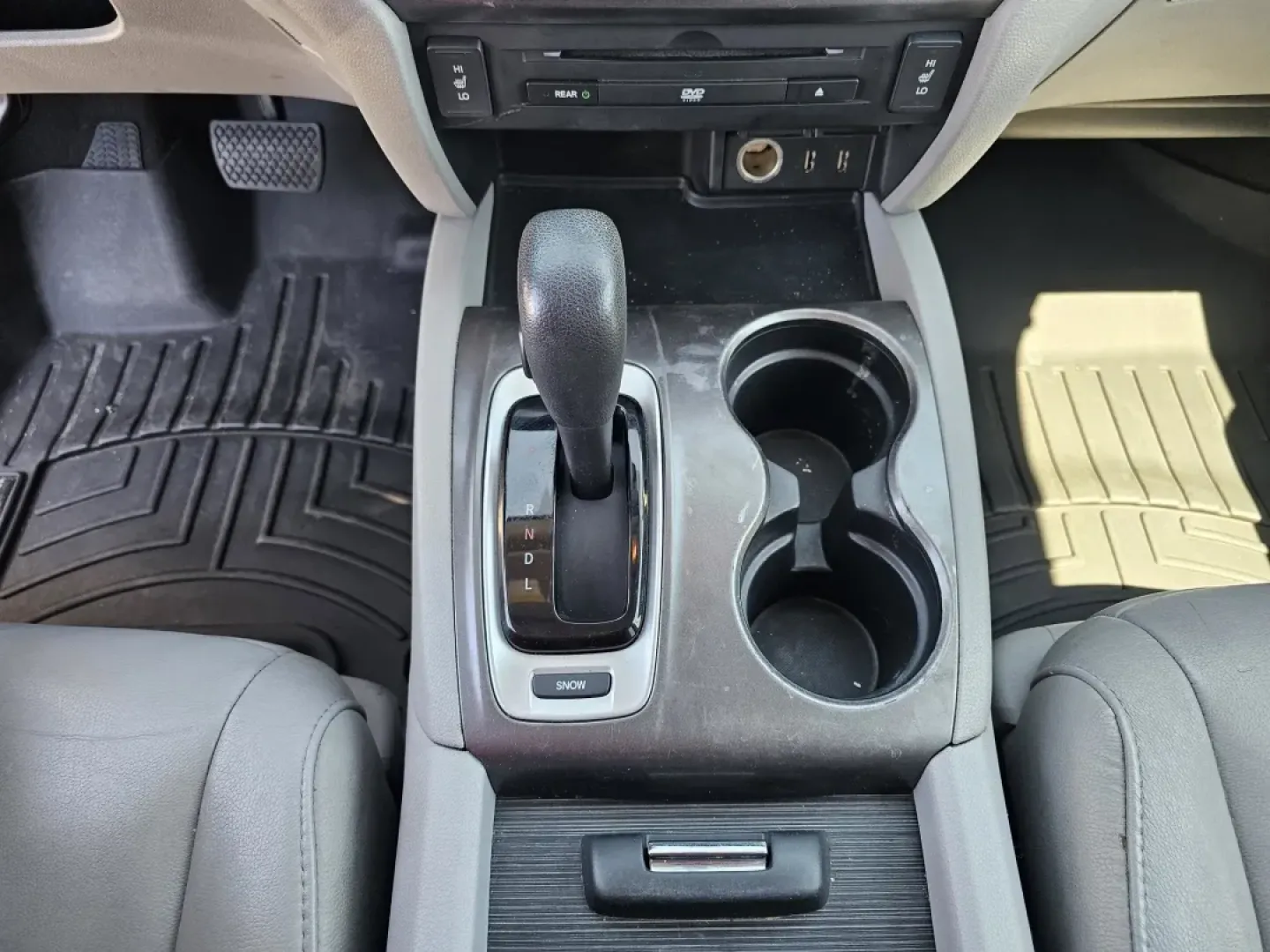 2017 Honda Pilot EX-L (5FNYF5H88HB) with an Other engine, located at 521 Old Farm Lane Rd, Prattville, AL, 36066, (334) 325-1505, 32.482460, -86.416367 - **Discover Your Next Adventure with the 2017 Honda Pilot EX-L at Gils Auto!**<br /> <br /> Are you ready to elevate your family road trips or weekend getaways? The 2017 Honda Pilot EX-L is your ideal companion for creating unforgettable memories, whether you're heading to local attractions in Phenix - Photo#12